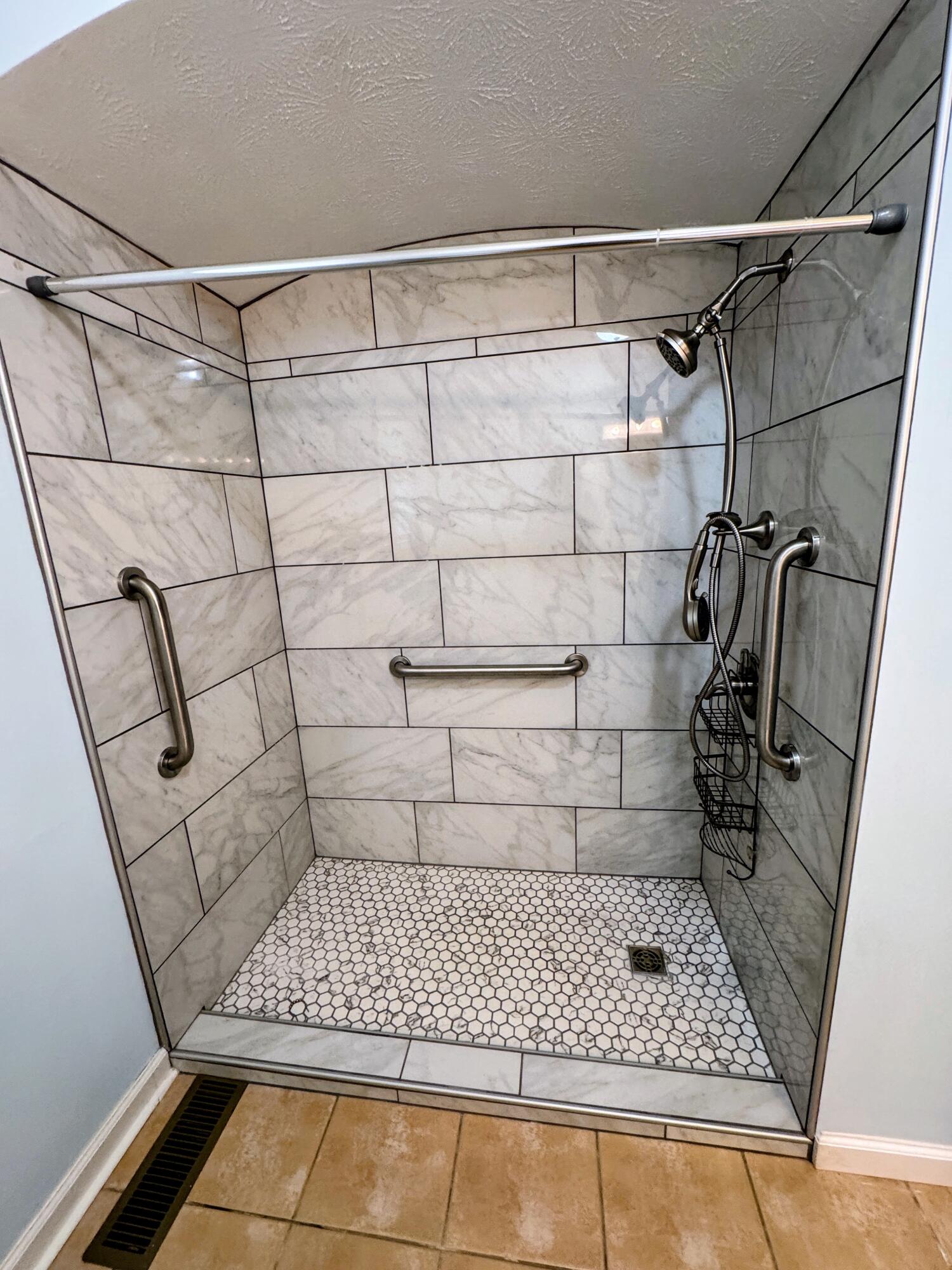 1728 Sycamore Drive Property Photo 10