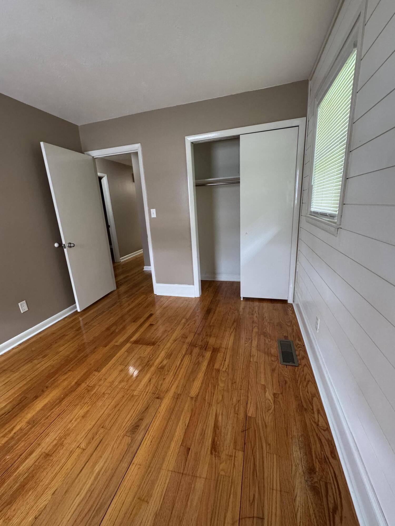 1728 Sycamore Drive Property Photo 12