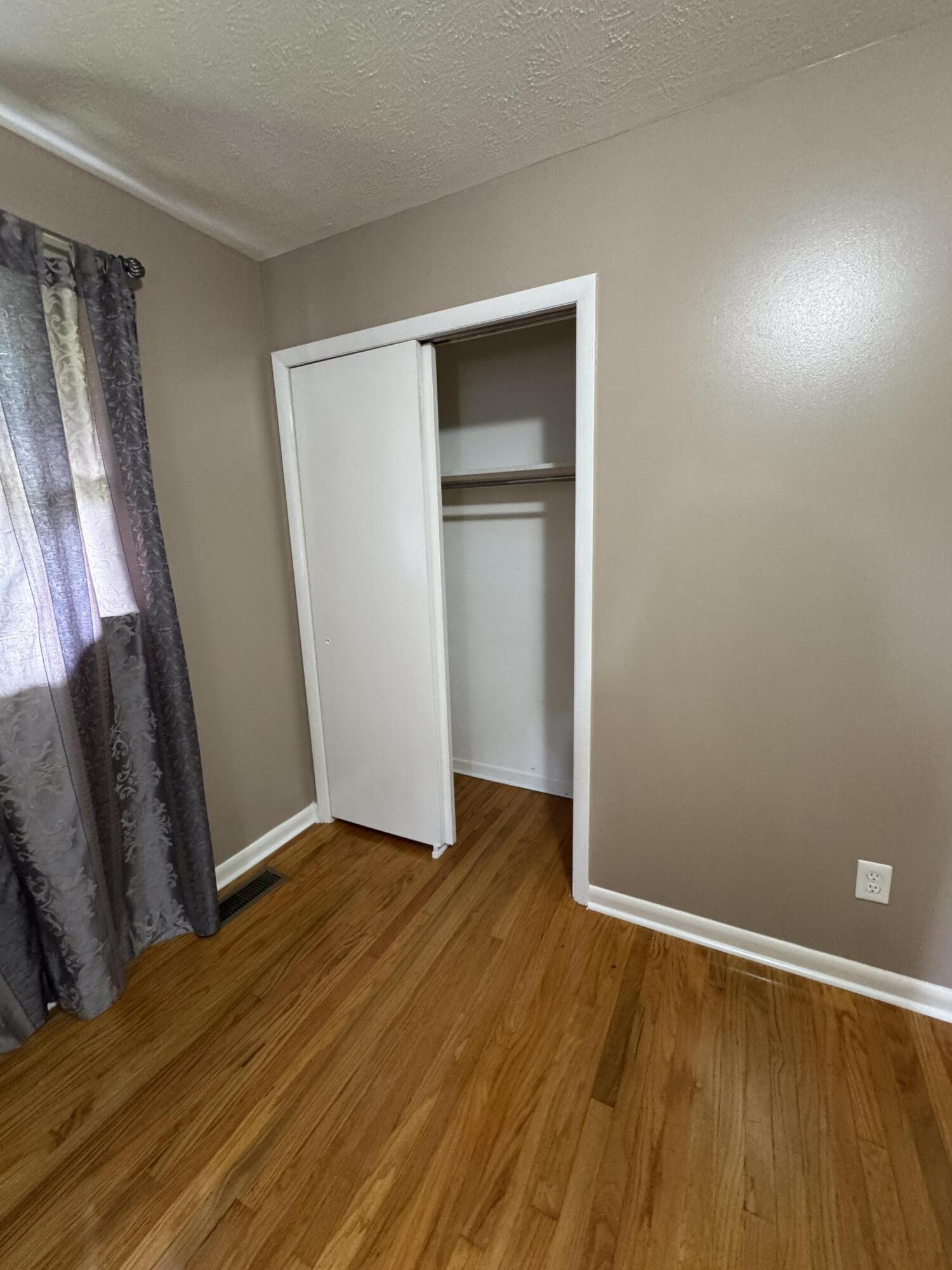 1728 Sycamore Drive Property Photo 13