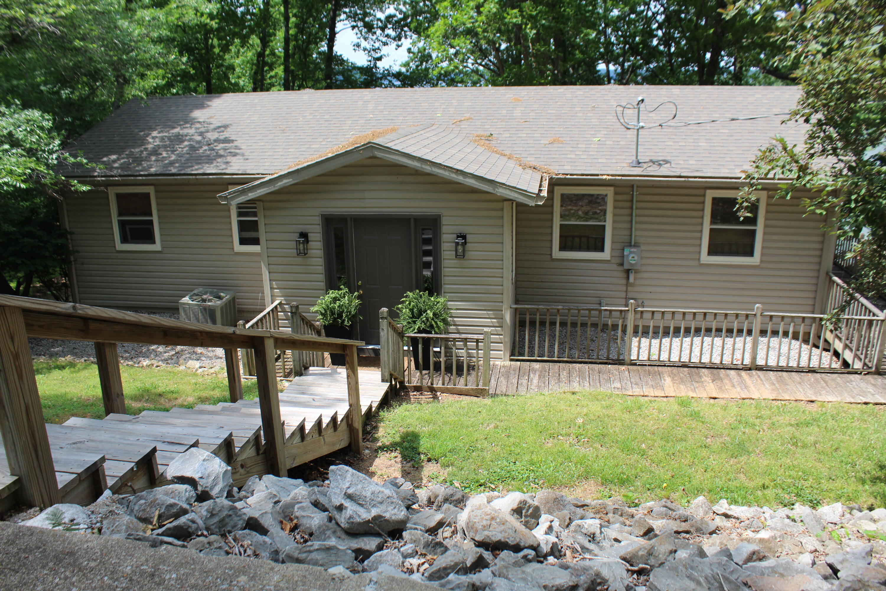 760 Barrett Road Property Photo 2
