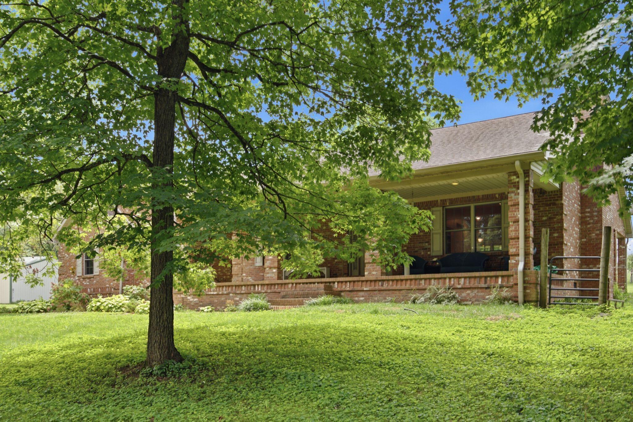 1077 Hammonds Creek Road Property Photo 3