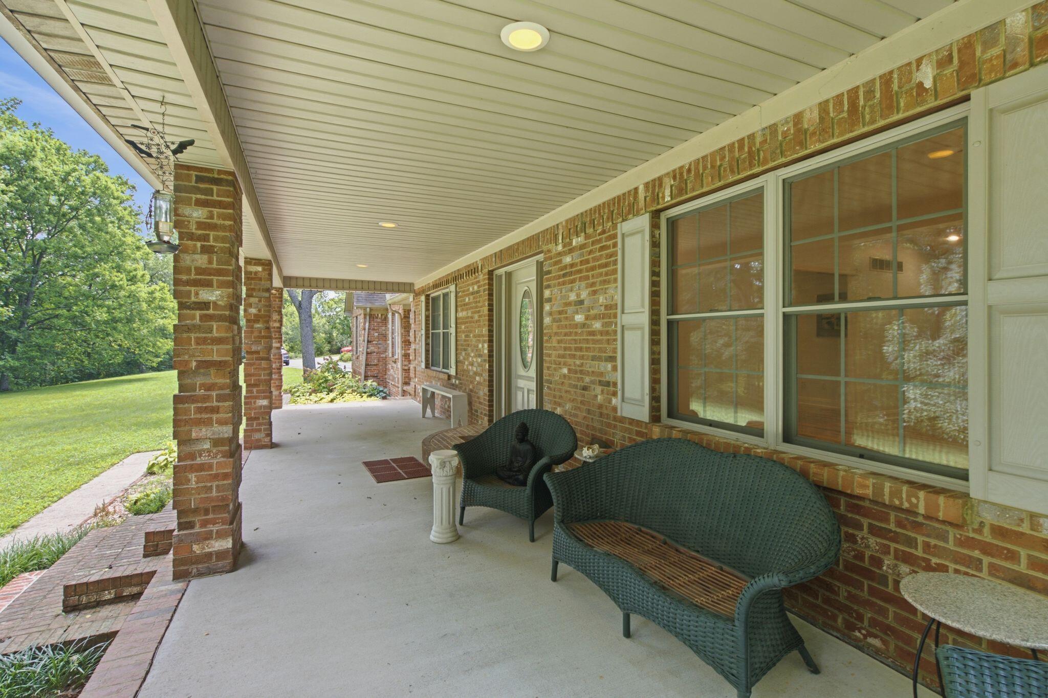 1077 Hammonds Creek Road Property Photo 6