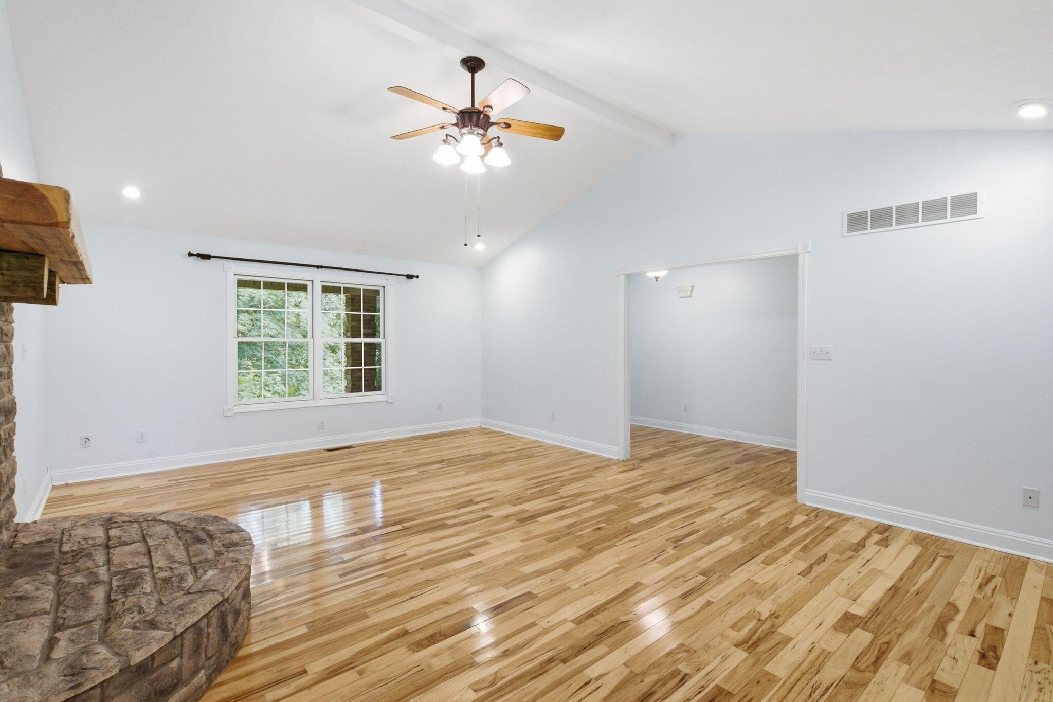 1077 Hammonds Creek Road Property Photo 10
