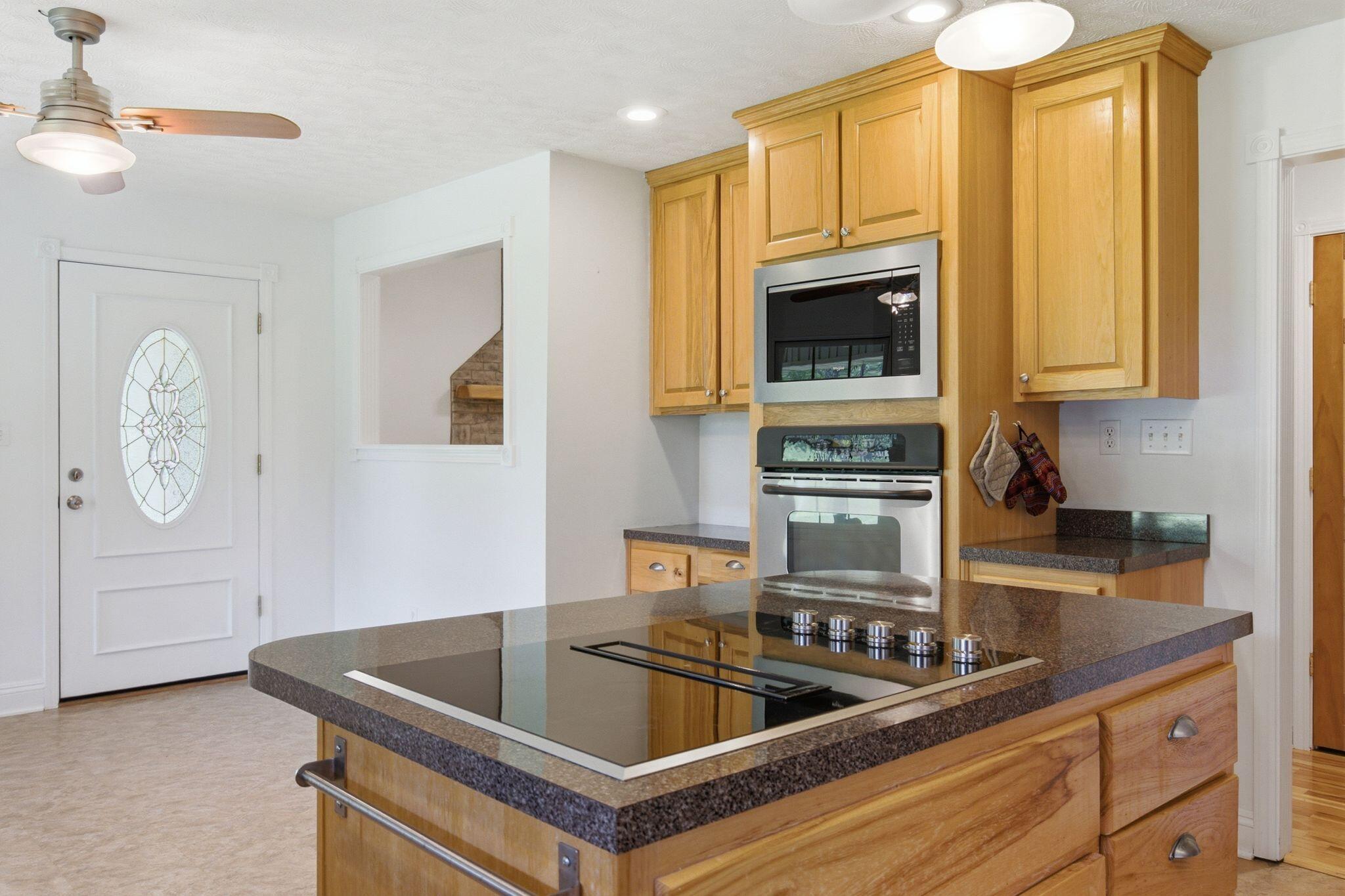 1077 Hammonds Creek Road Property Photo 18