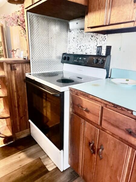 105 N Fowler Avenue Property Photo 3
