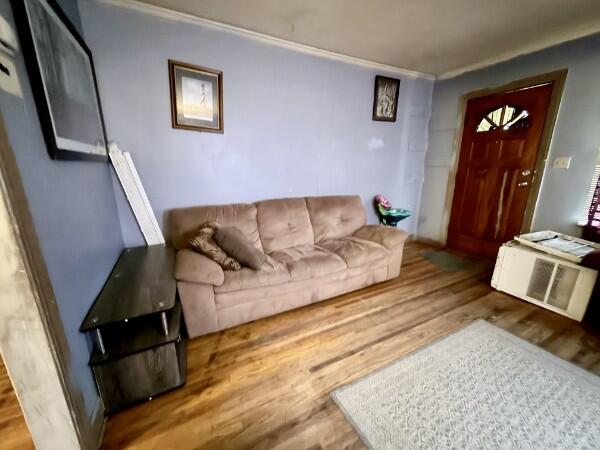 105 N Fowler Avenue Property Photo 16