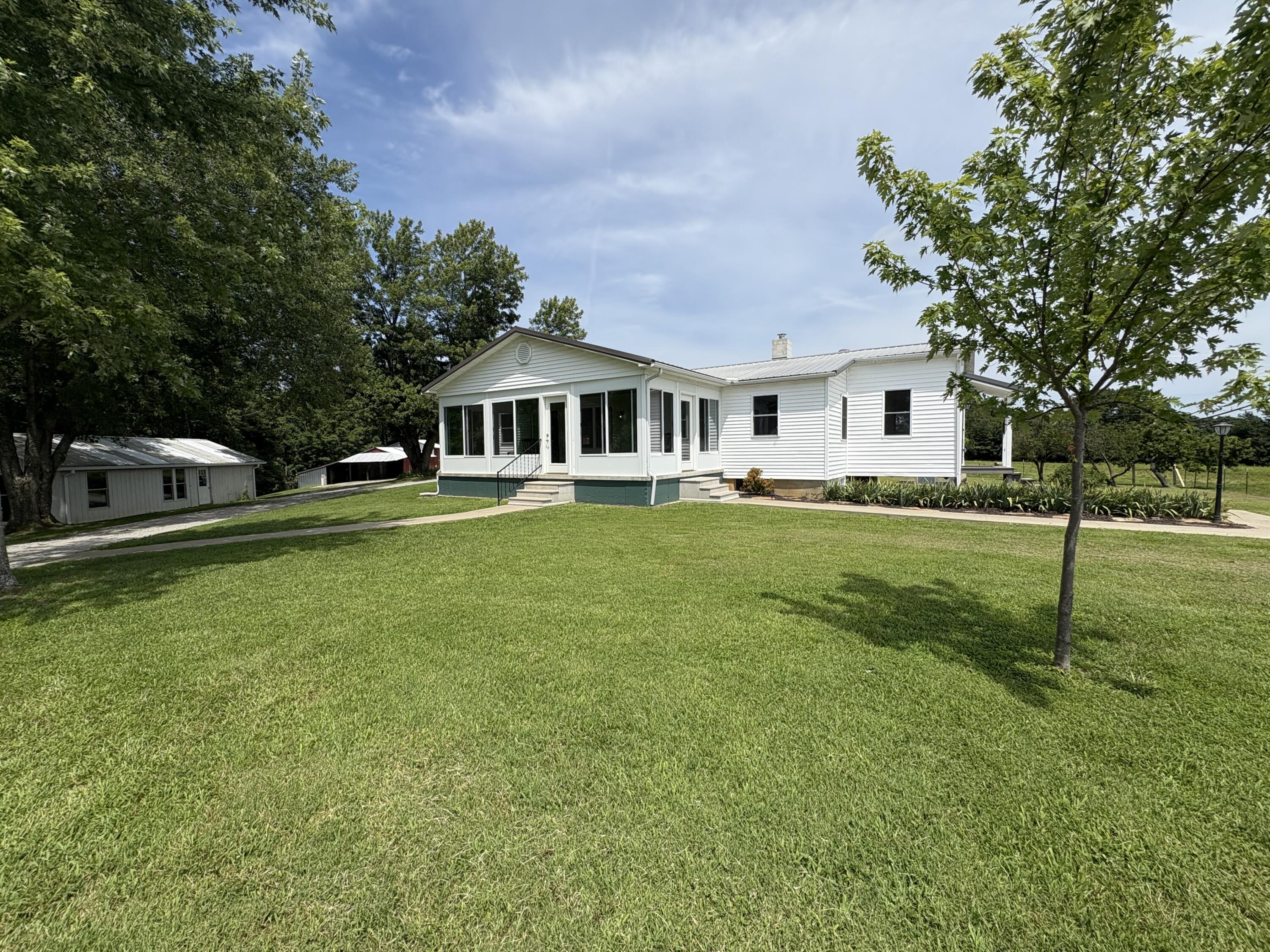 1300 State Route 1901 Property Photo 2