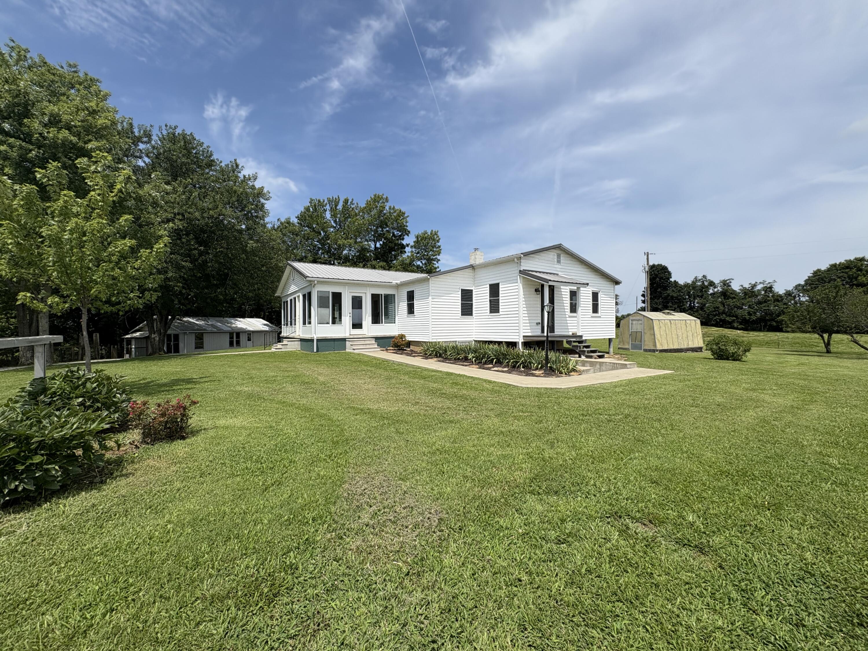 1300 State Route 1901 Property Photo 4