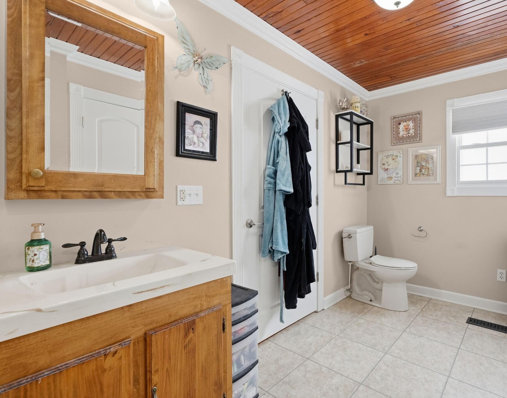 139 Beeny Road Property Photo 9