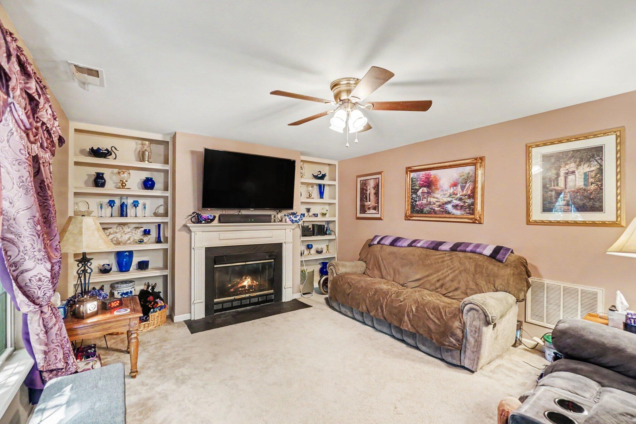 2765 Woodlawn Way Property Photo 6