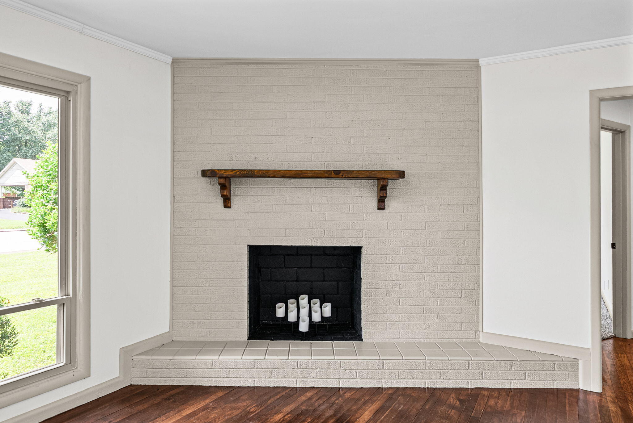 2728 Clinton Circle Property Photo 8