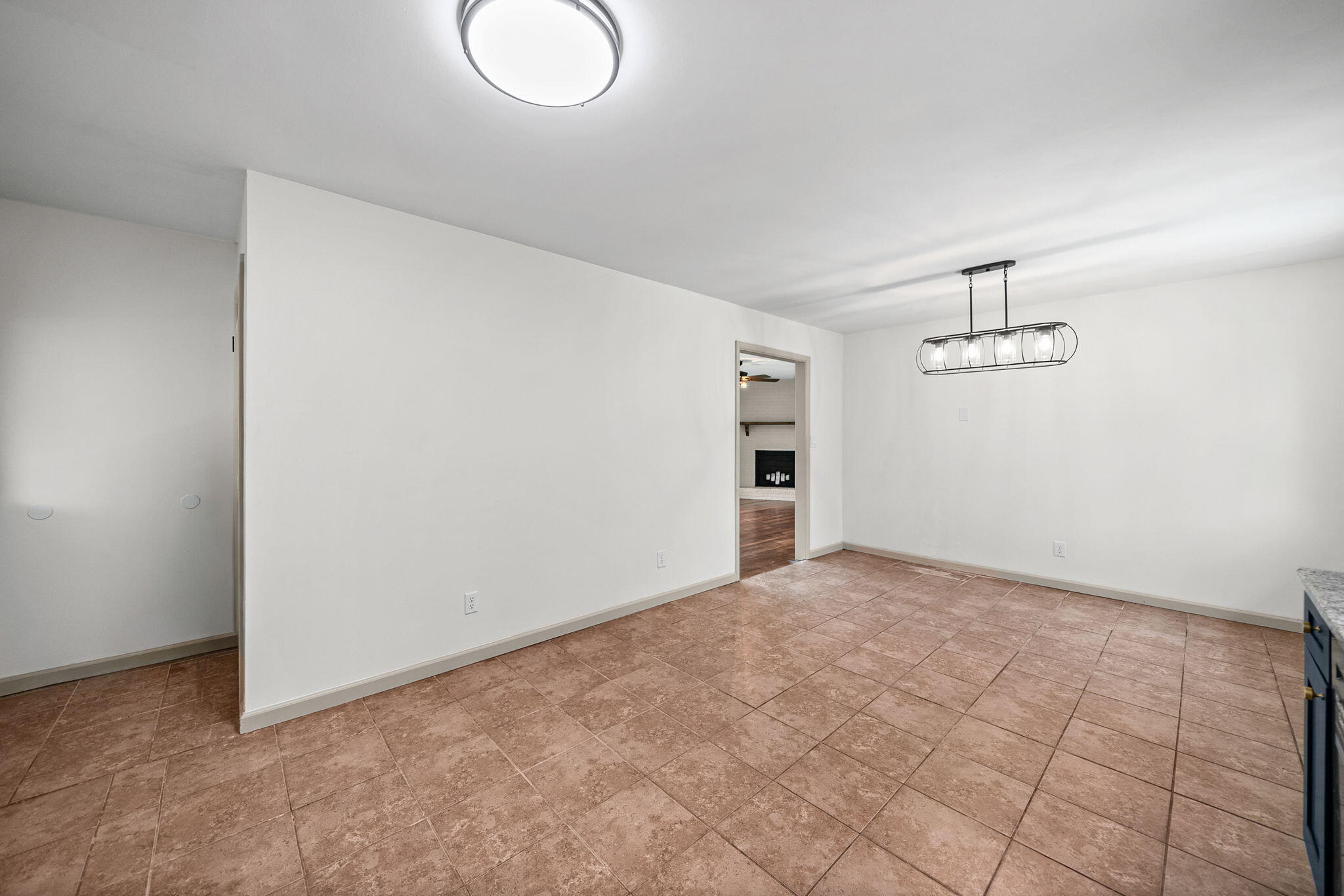2728 Clinton Circle Property Photo 15
