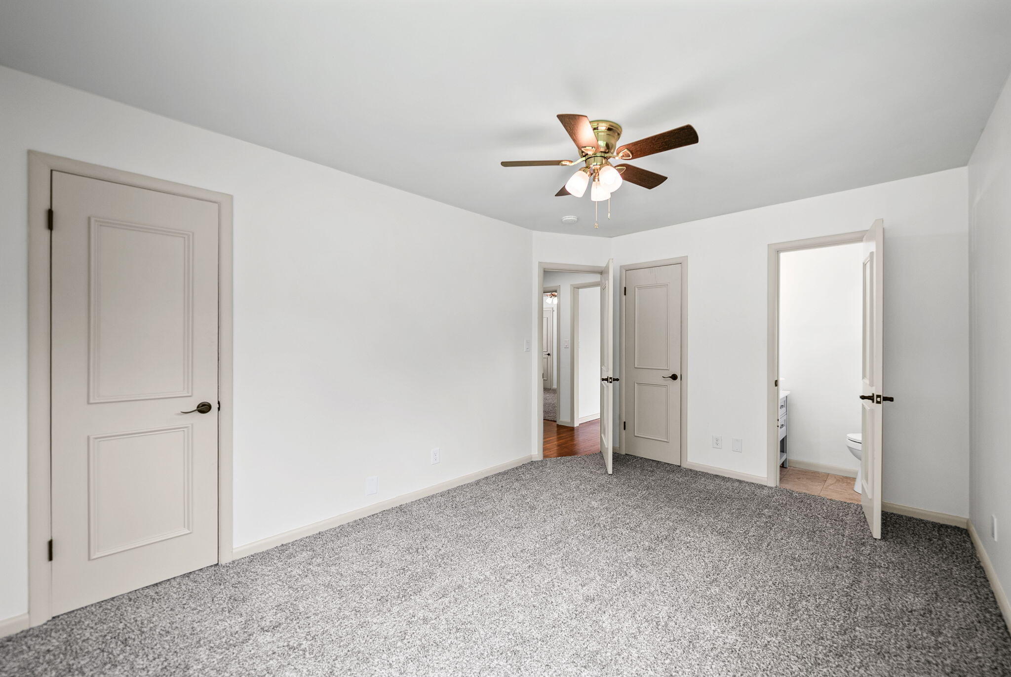 2728 Clinton Circle Property Photo 17