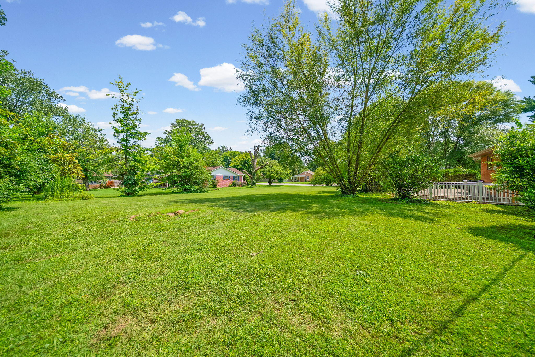 2728 Clinton Circle Property Photo 27
