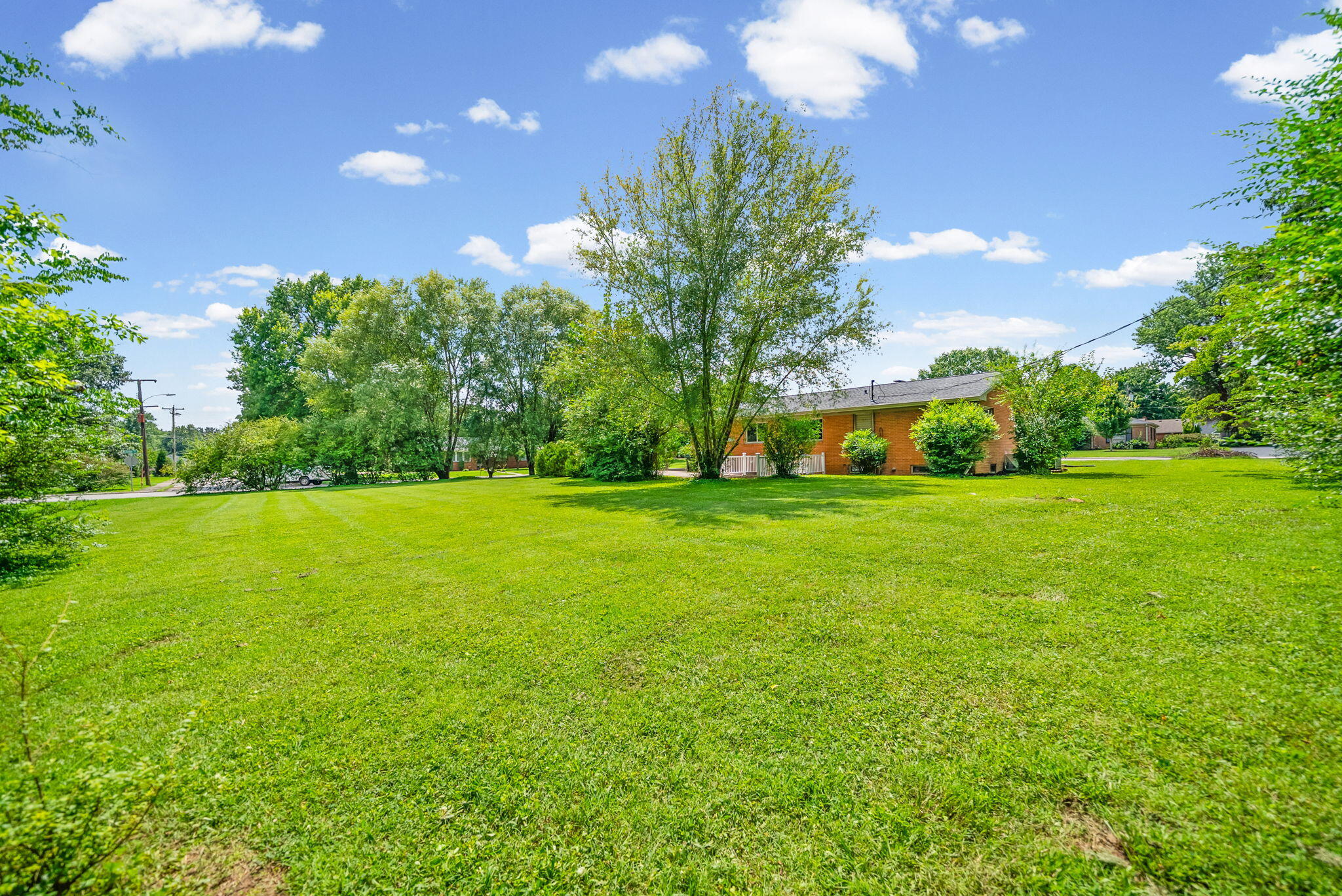 2728 Clinton Circle Property Photo 29