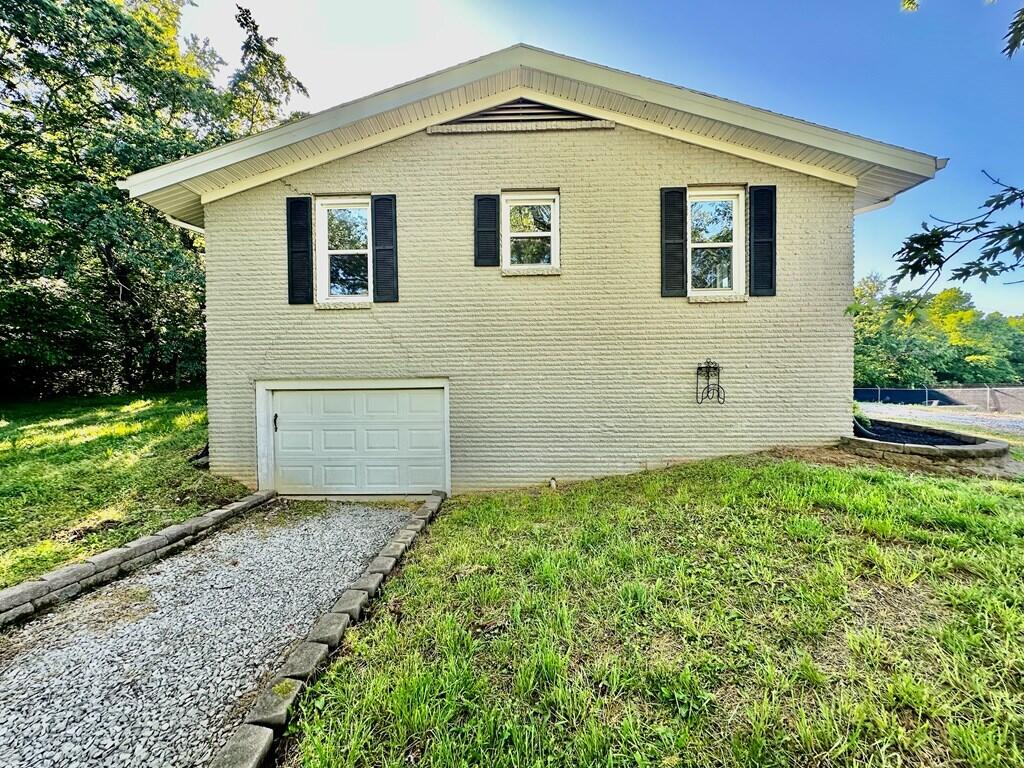 3405 Madisonville Road Property Photo 21