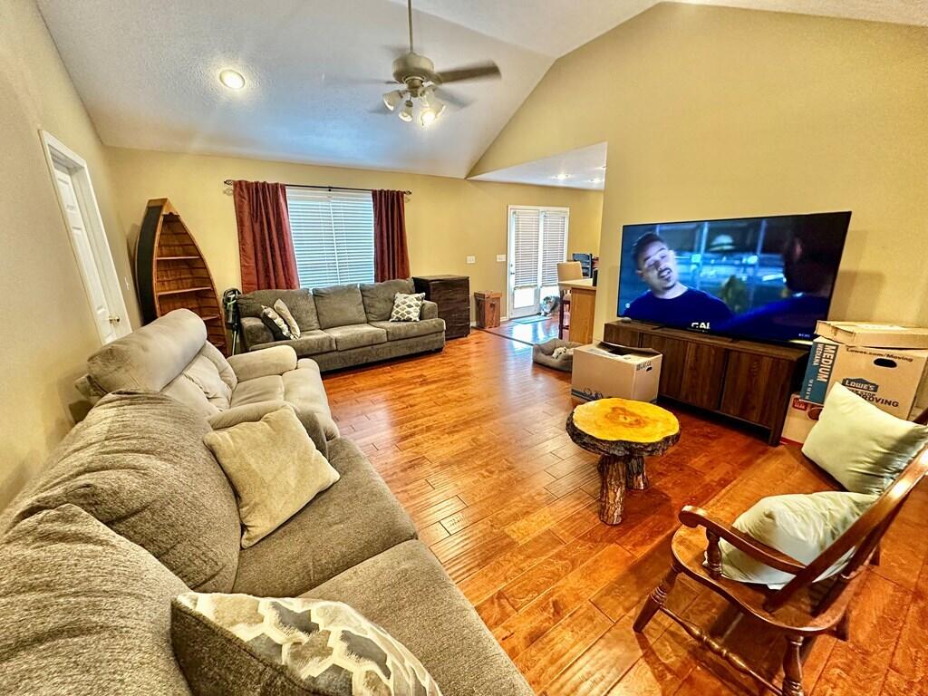 224 Benjamin Lane Property Photo 3