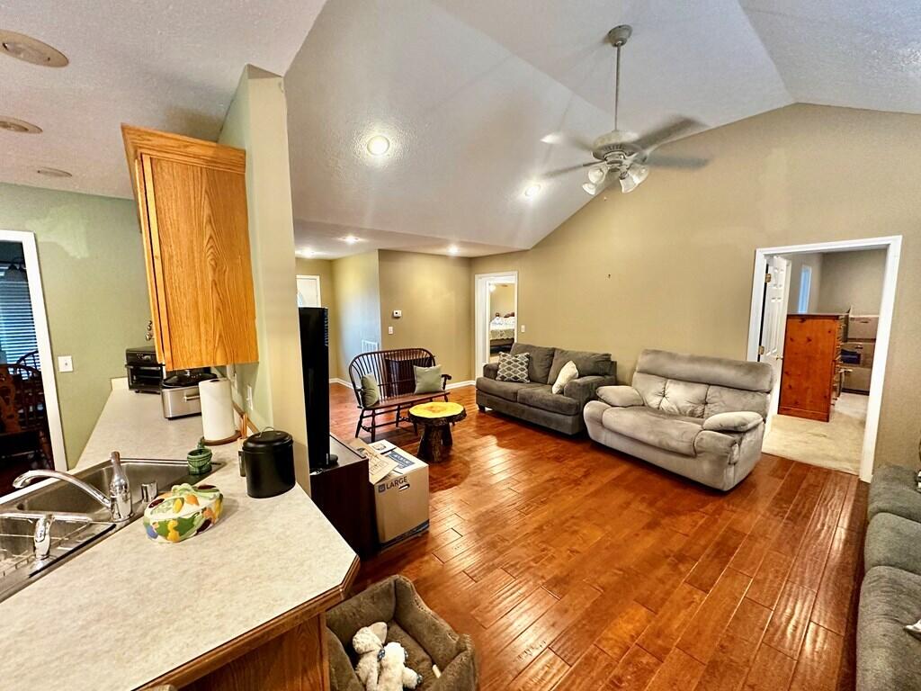 224 Benjamin Lane Property Photo 14