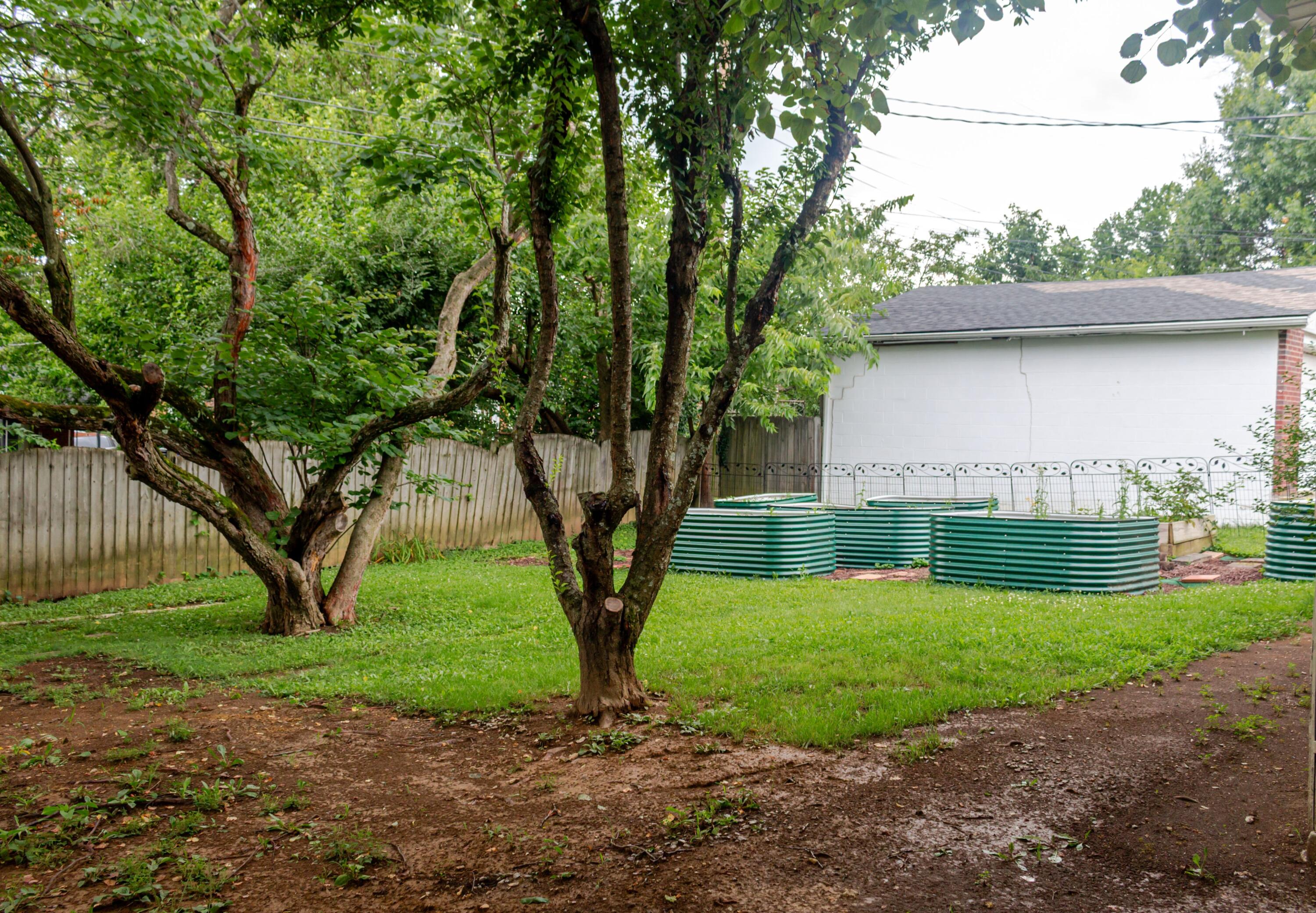 484 Wanstead Way Property Photo 4