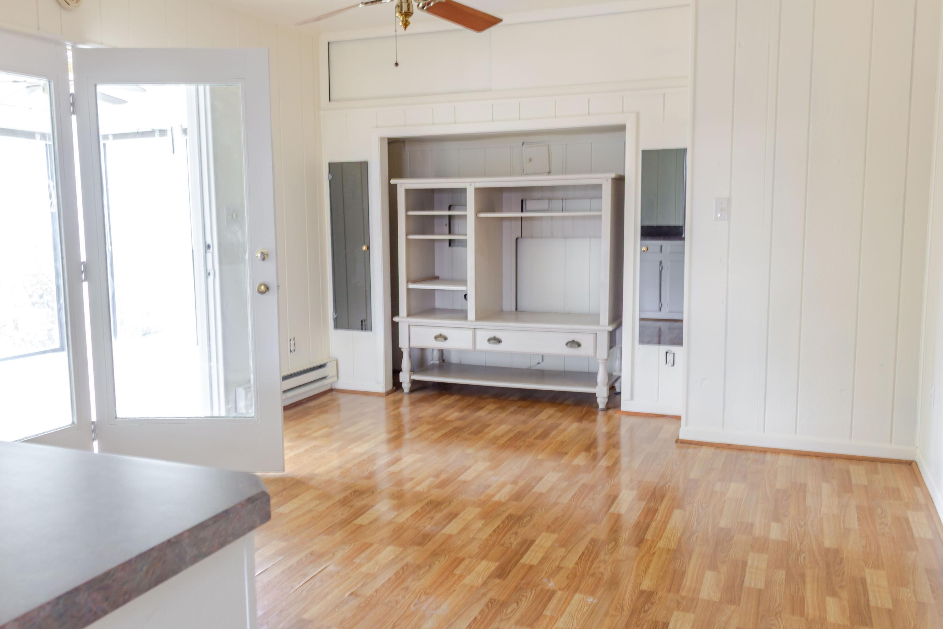 484 Wanstead Way Property Photo 8