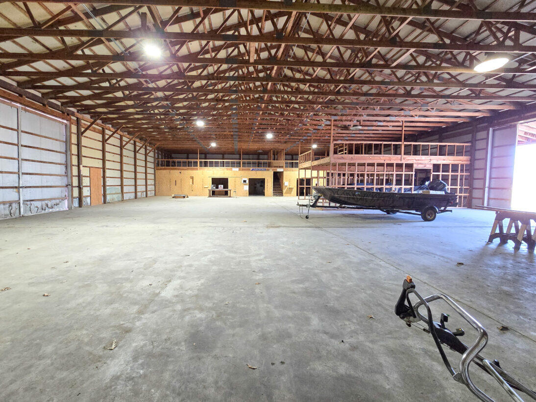 7055 Benton Road Property Photo 9