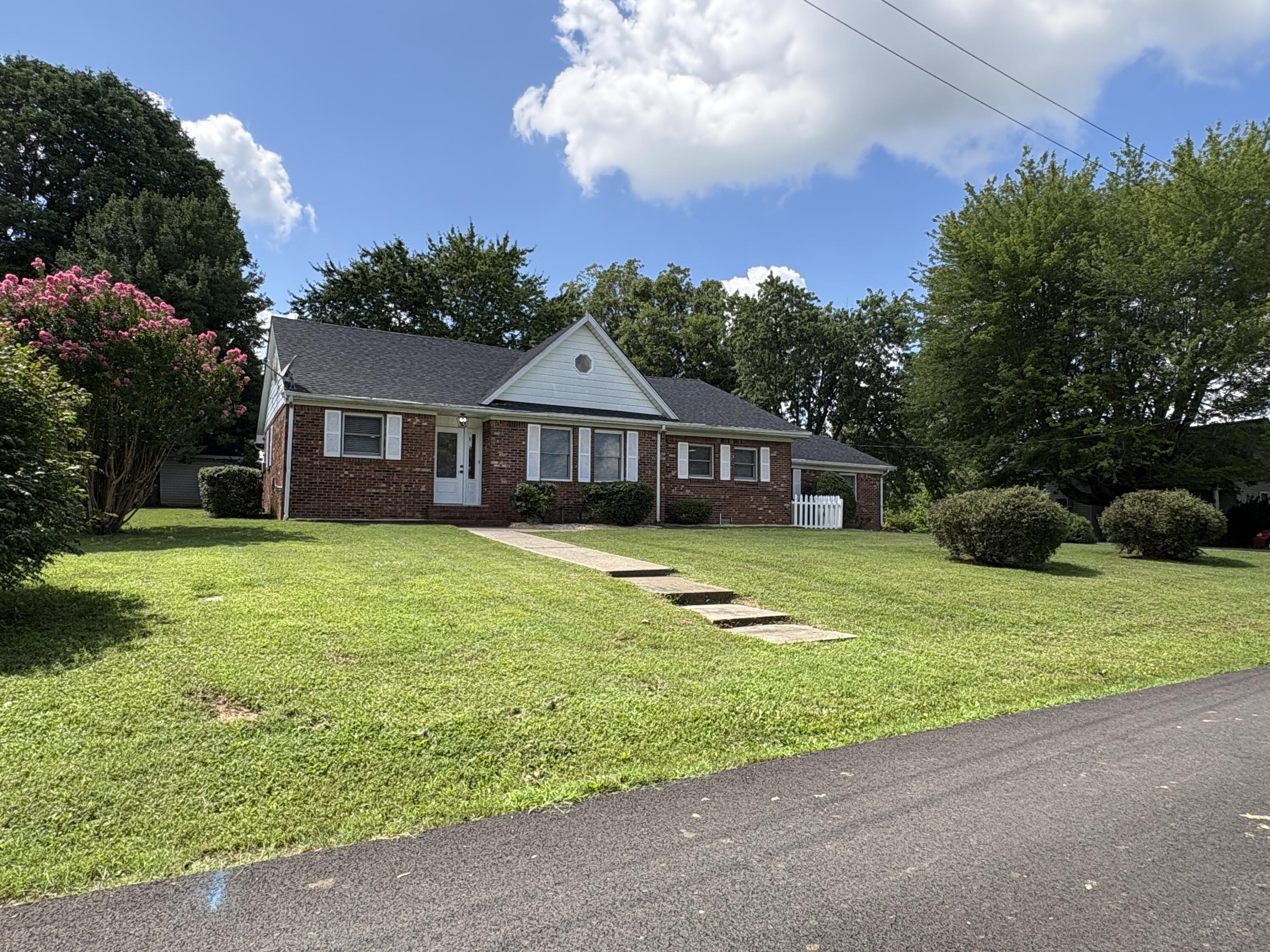 123 Willett Street Property Photo 1