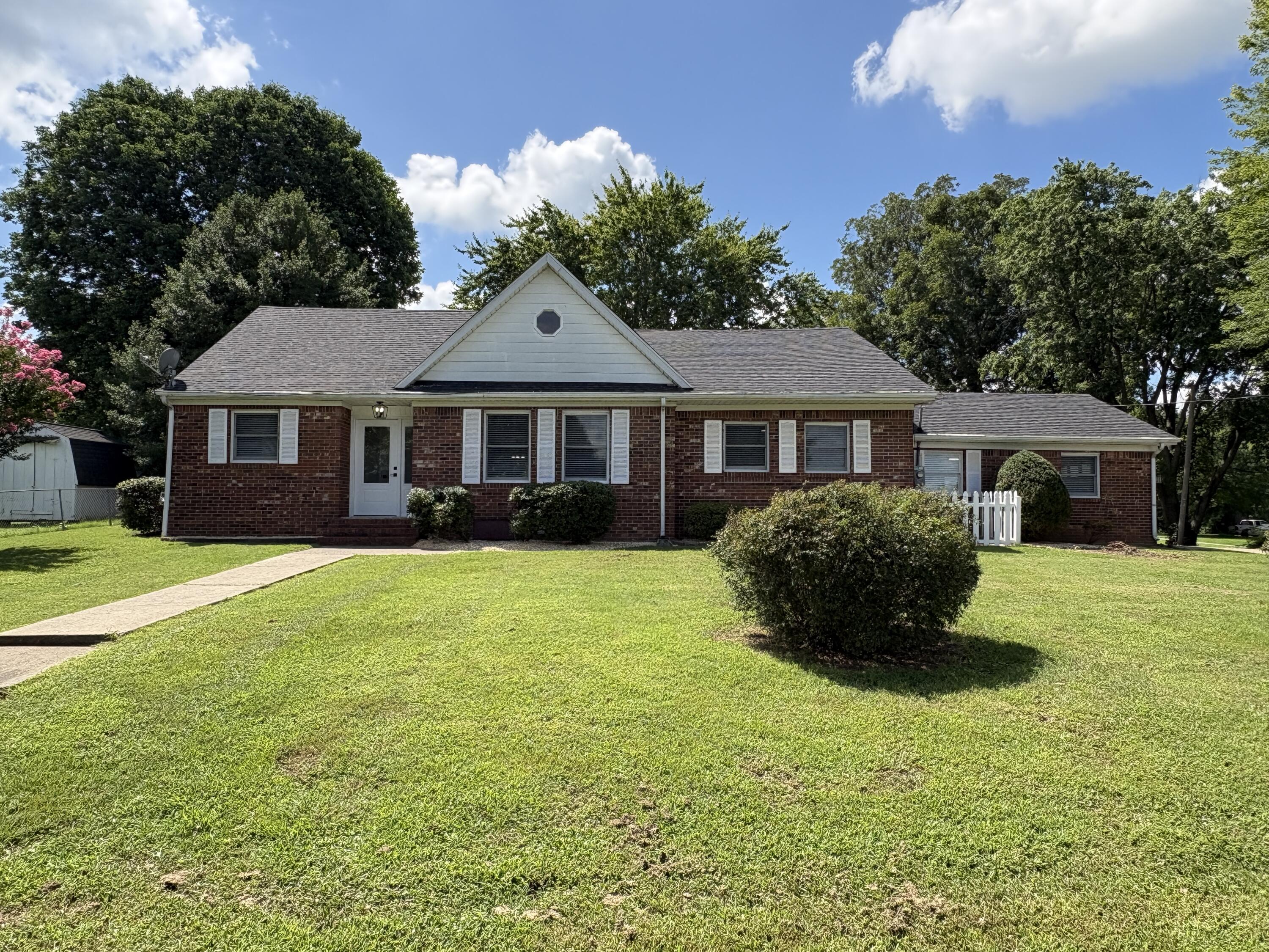 123 Willett Street Property Photo 2