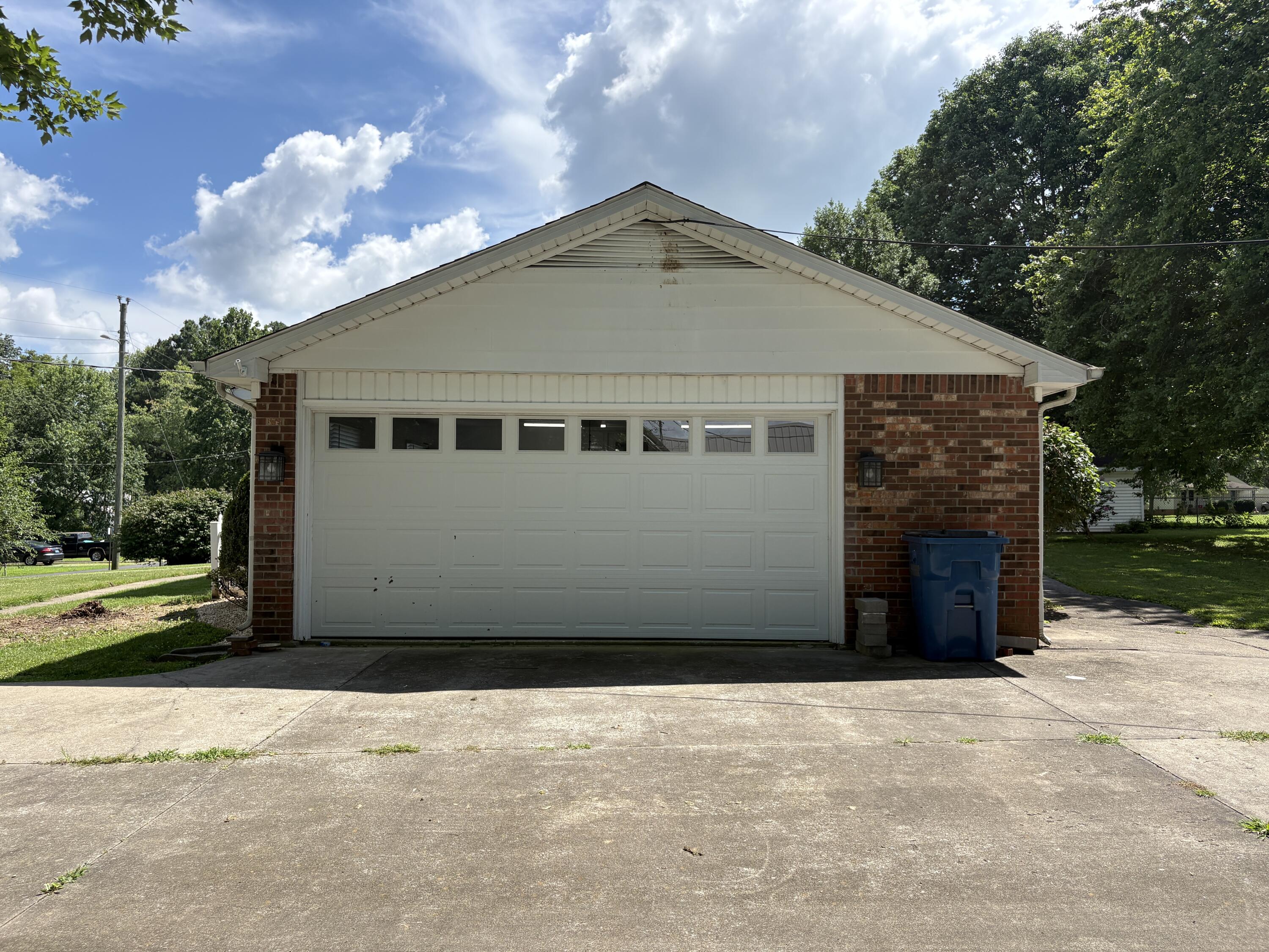 123 Willett Street Property Photo 10