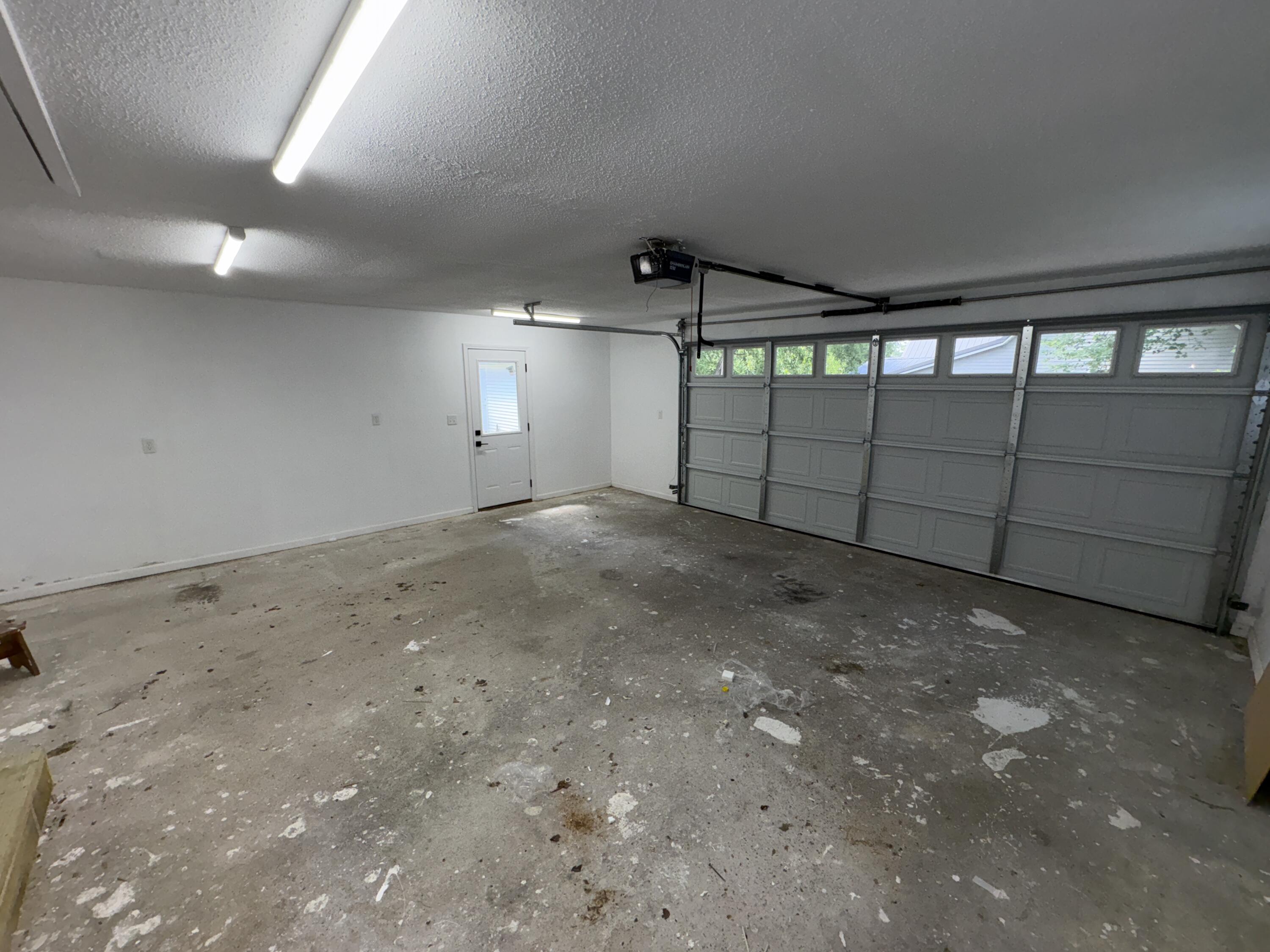 123 Willett Street Property Photo 27