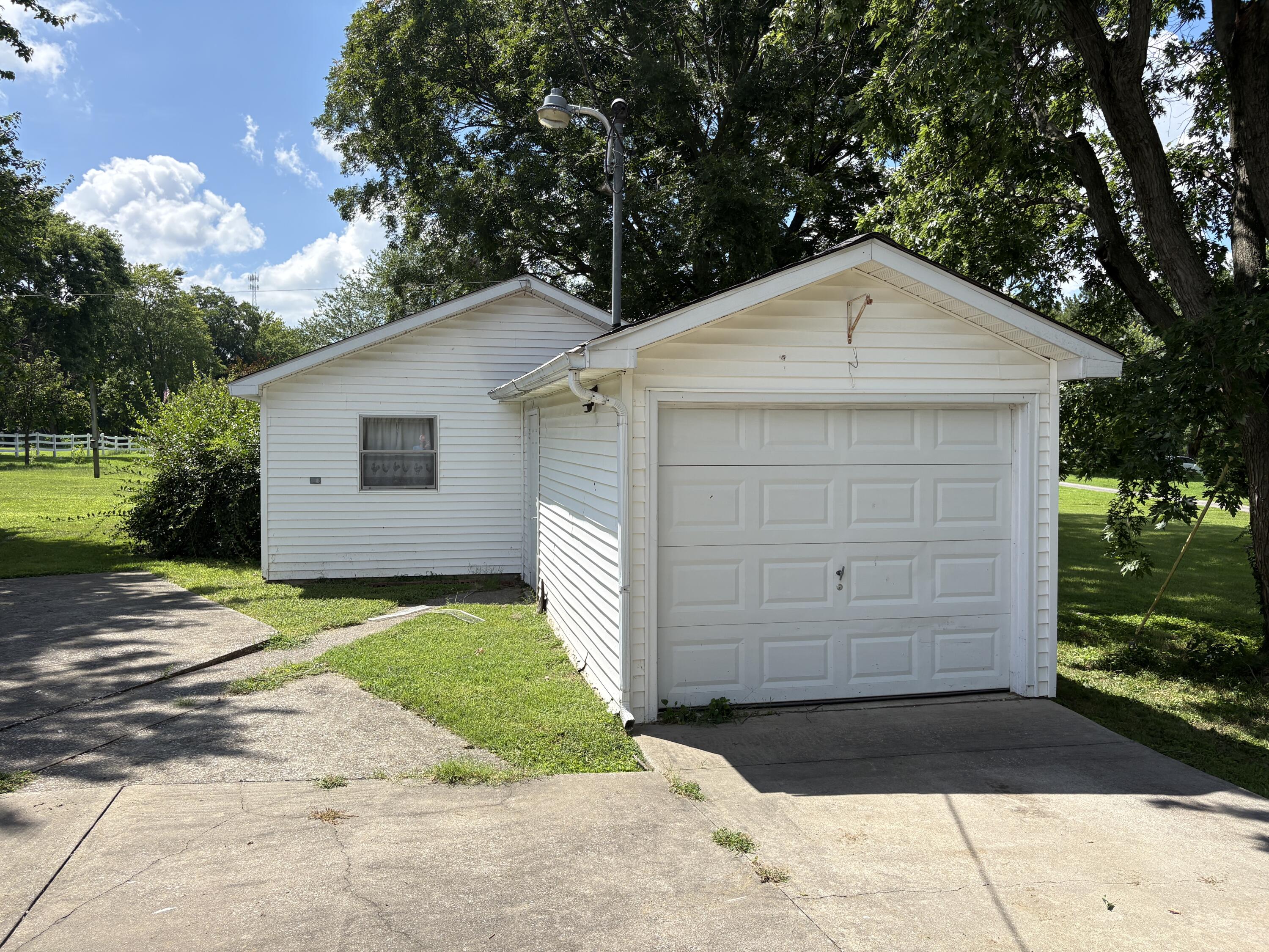 123 Willett Street Property Photo 29