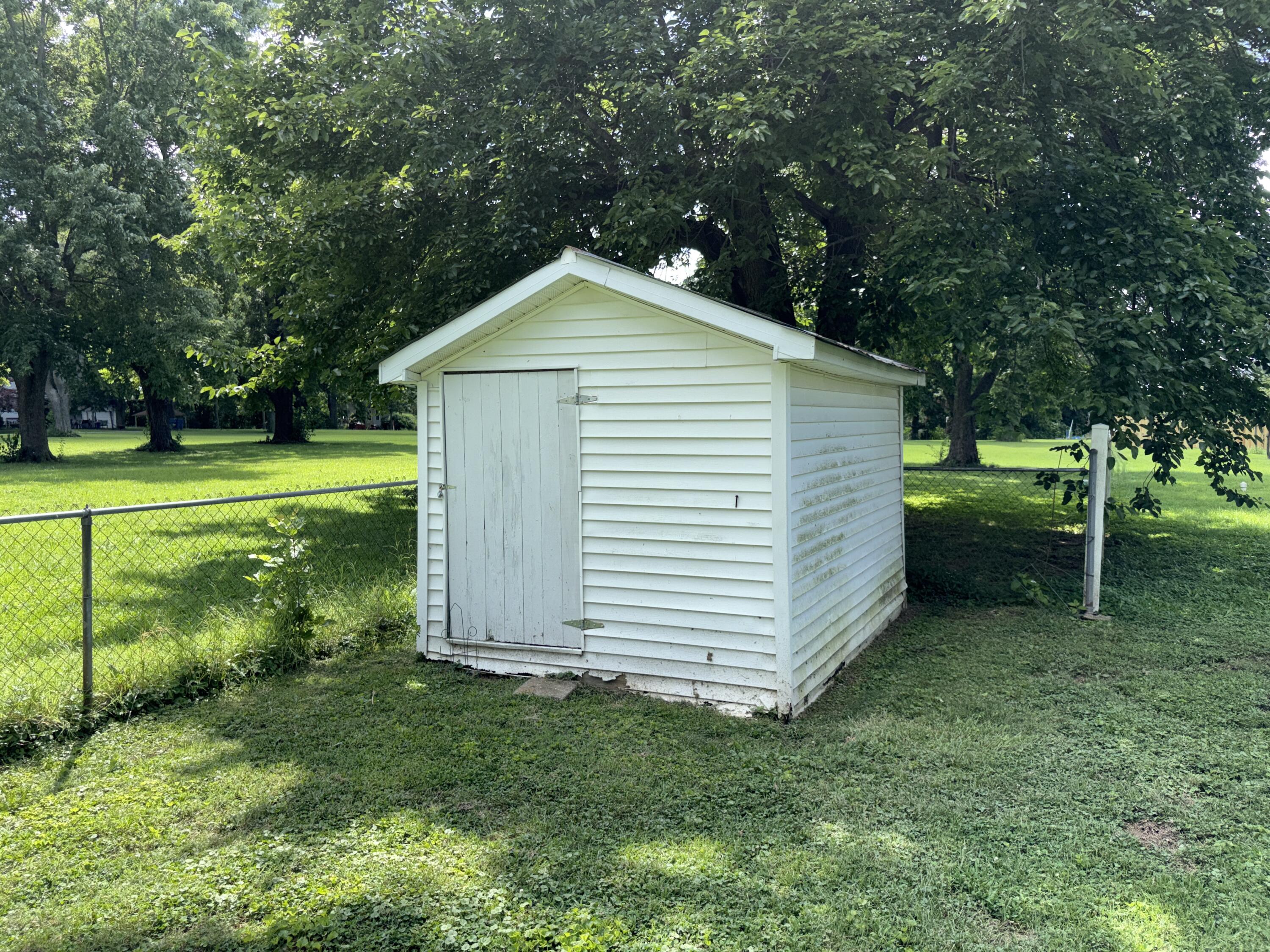 123 Willett Street Property Photo 35
