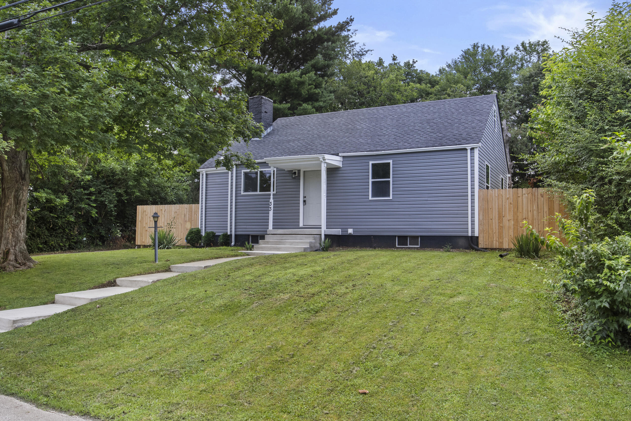 33 Bon-haven Avenue Property Photo 2