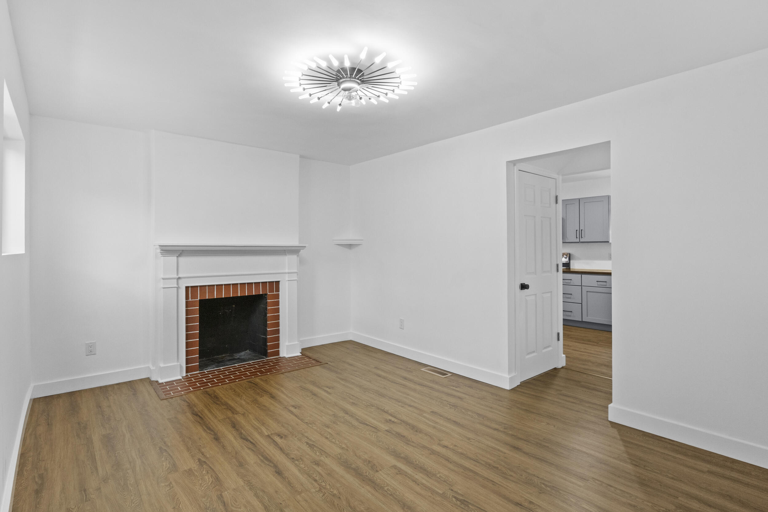 33 Bon-haven Avenue Property Photo 8