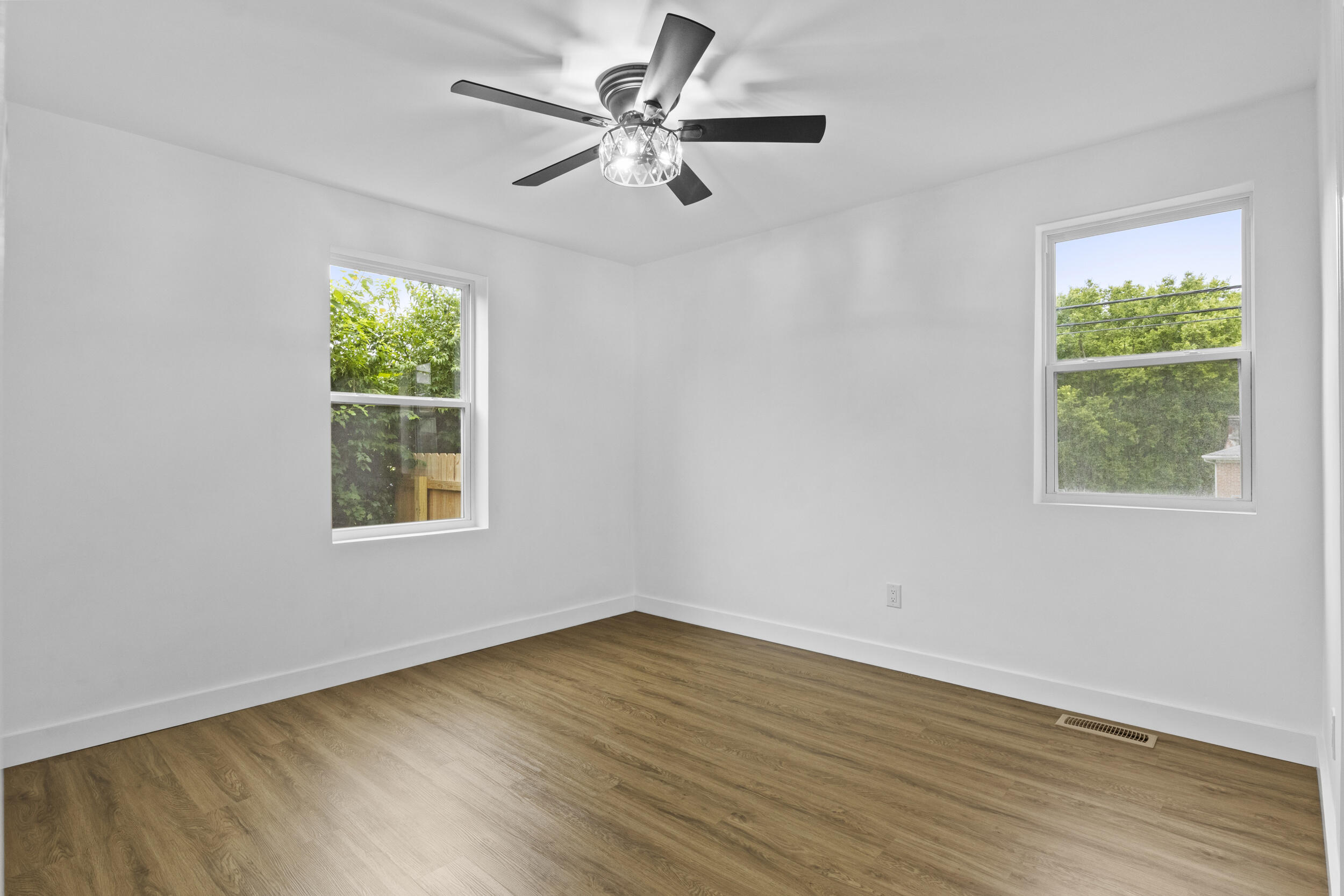 33 Bon-haven Avenue Property Photo 24