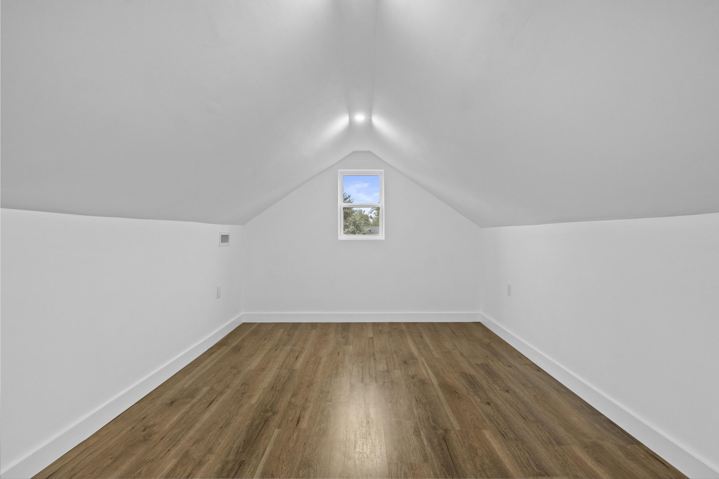 33 Bon-haven Avenue Property Photo 29