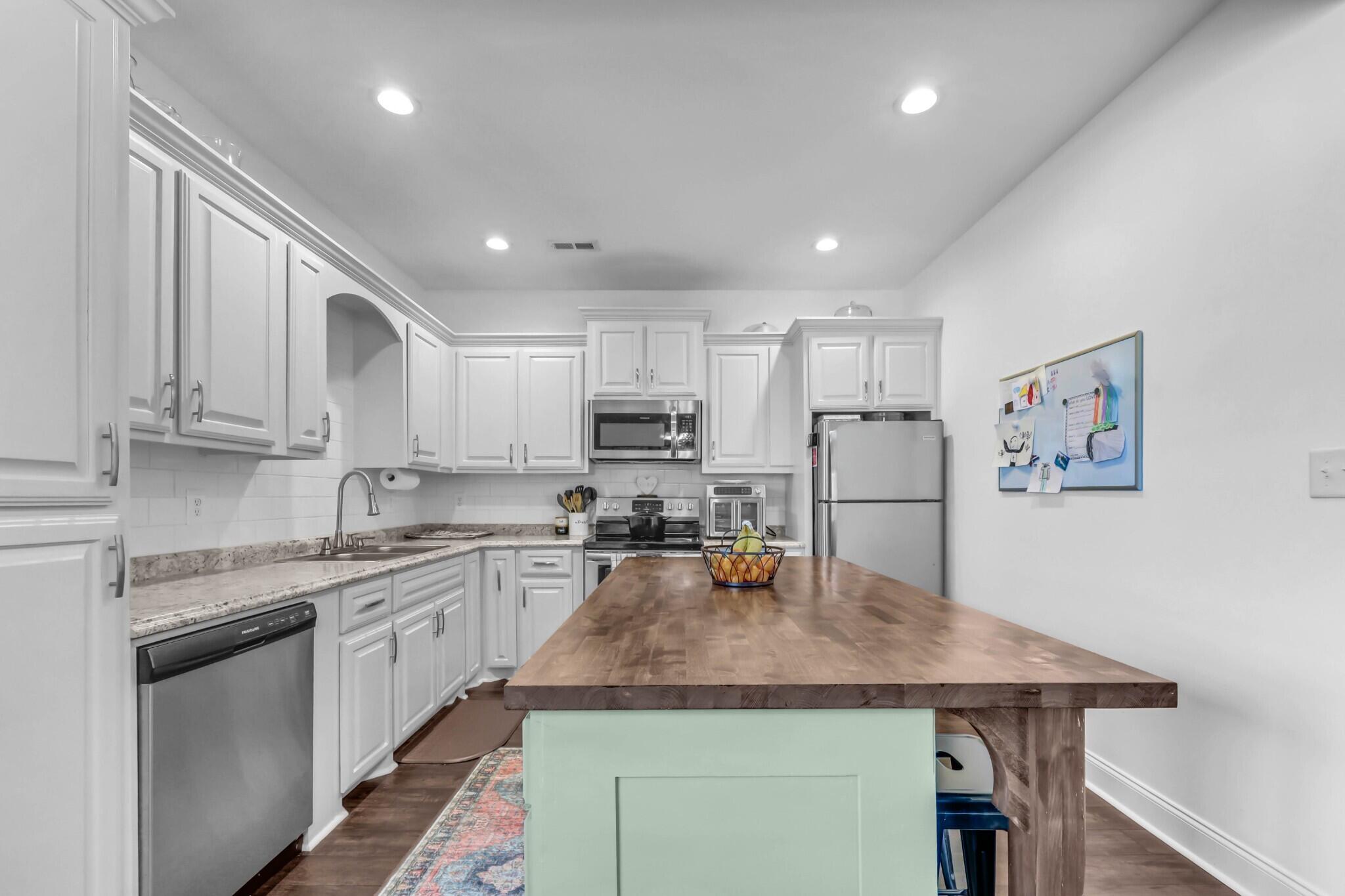 200 Texas Avenue Property Photo 11