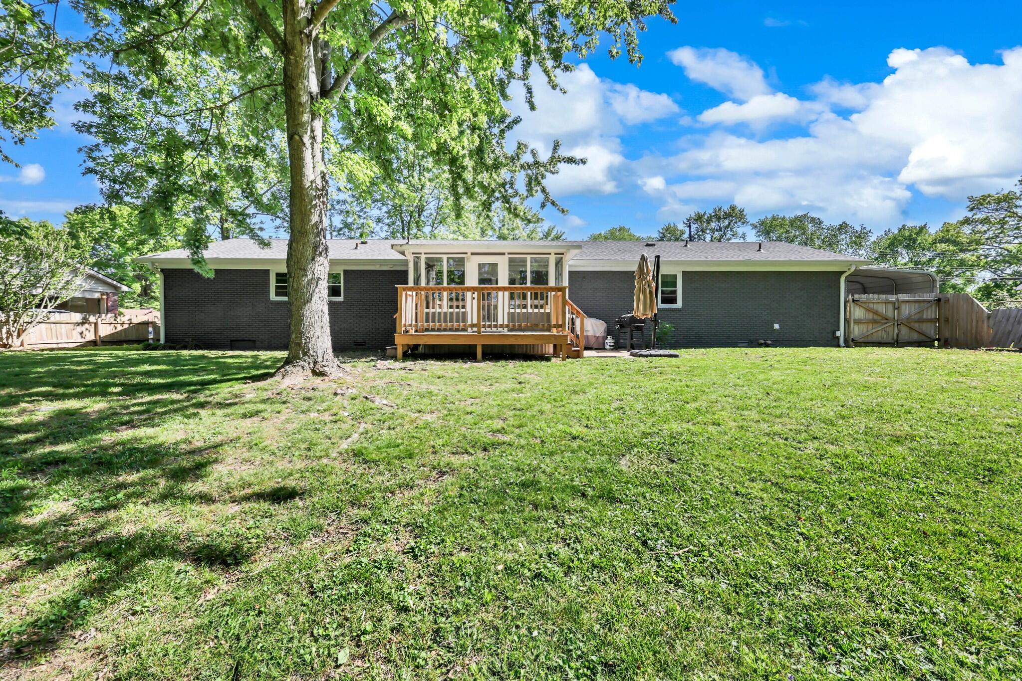 300 Donna Drive Property Photo 25