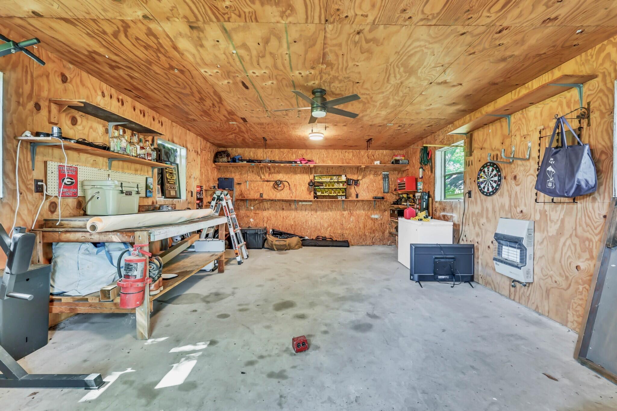300 Donna Drive Property Photo 28