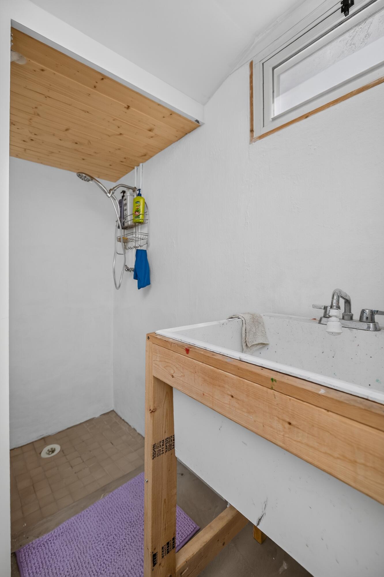 121 Western Avenue Property Photo 20