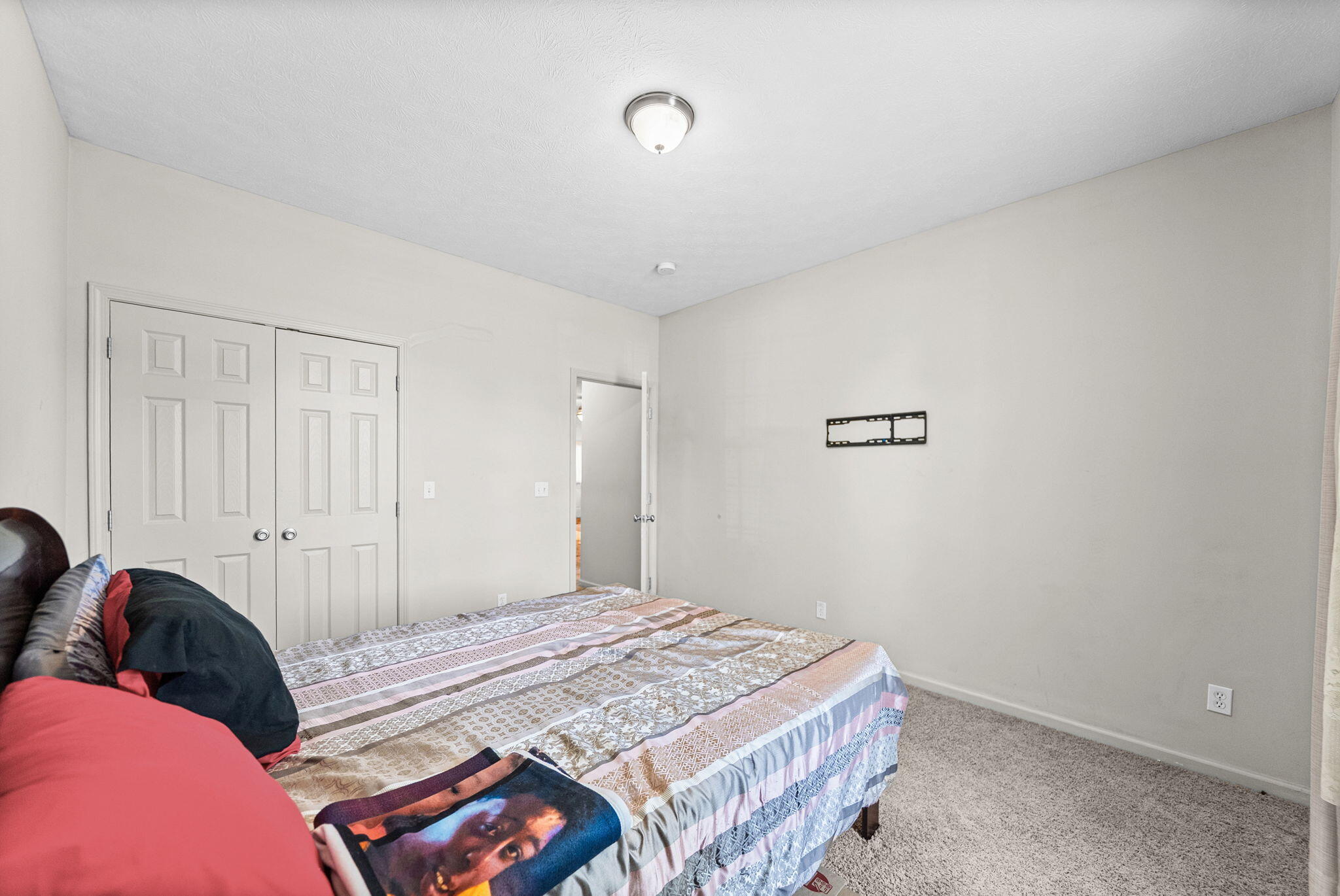 394 Irish Circle Property Photo 20