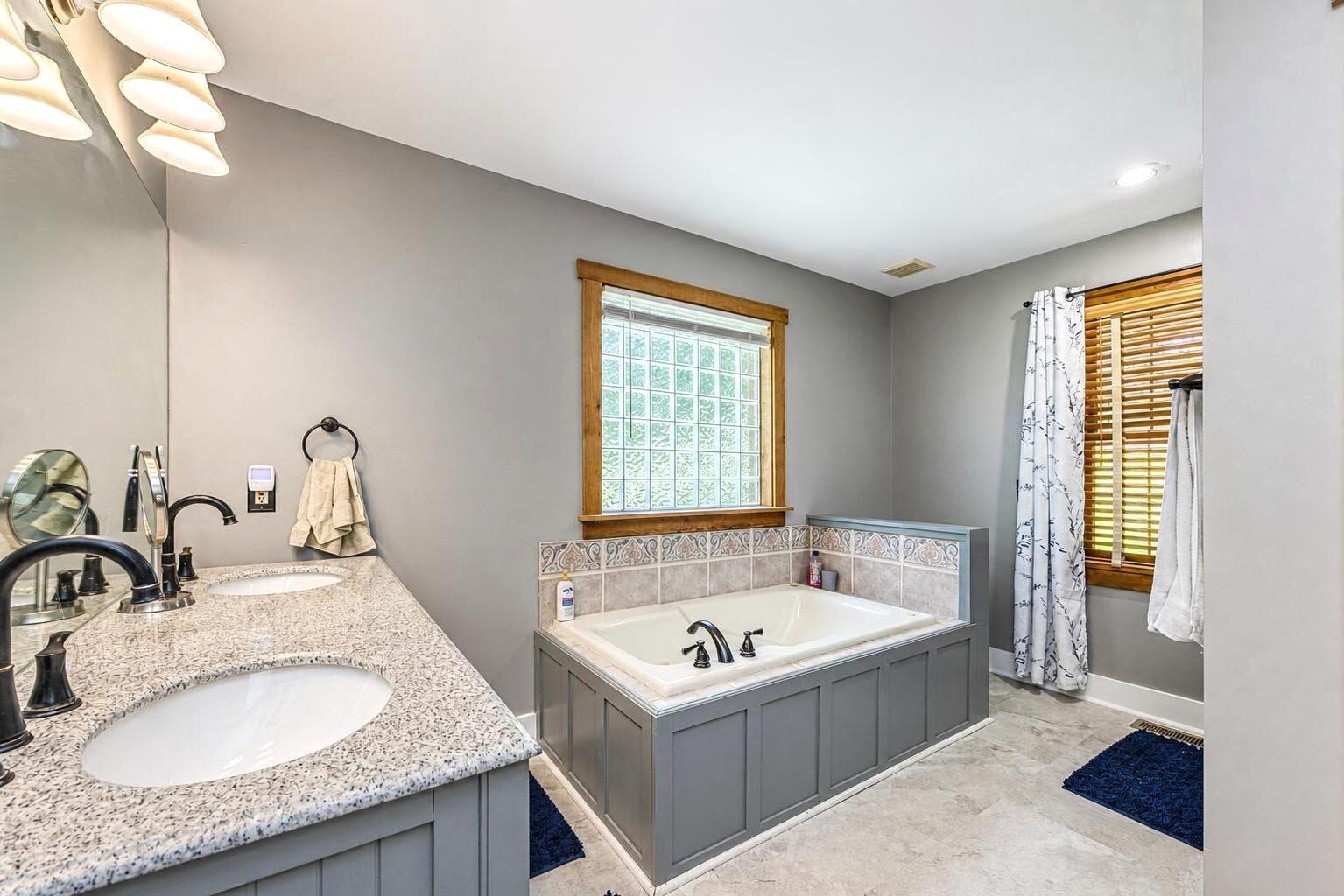 105 Eider Court Property Photo 23