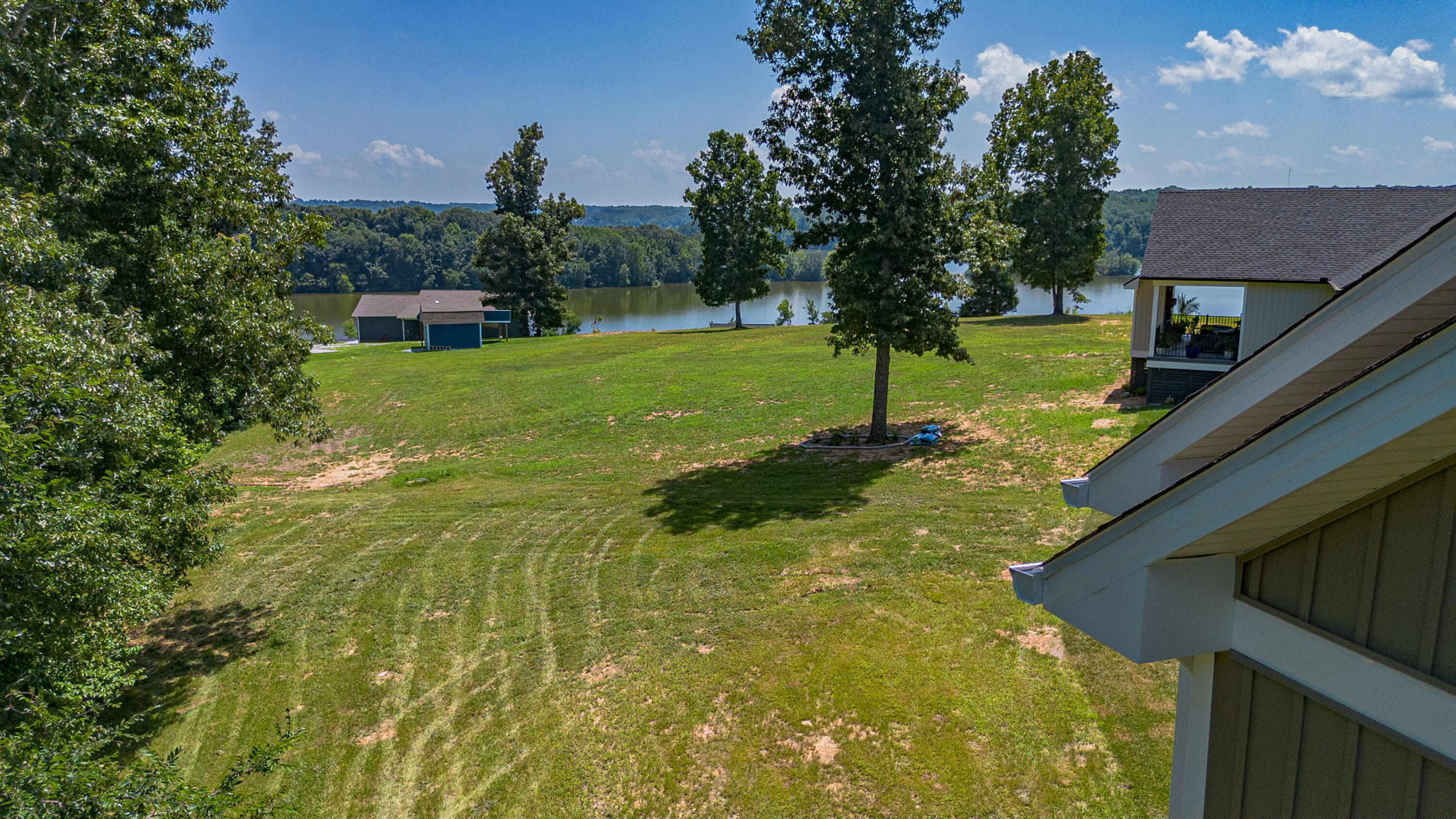 1011 Kelsey Jo Lane Property Photo 6
