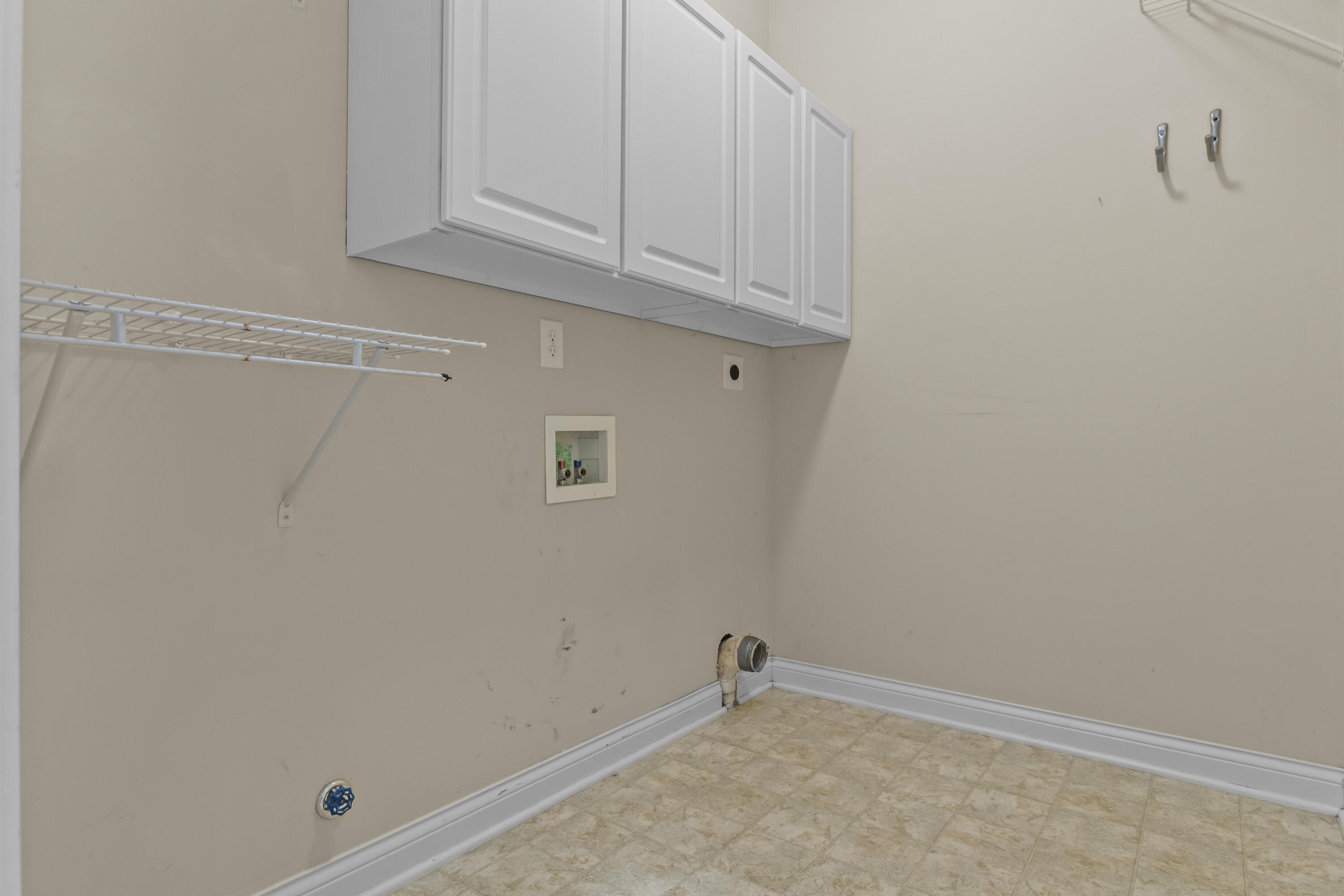 2228 Dunhill Lane Property Photo 22