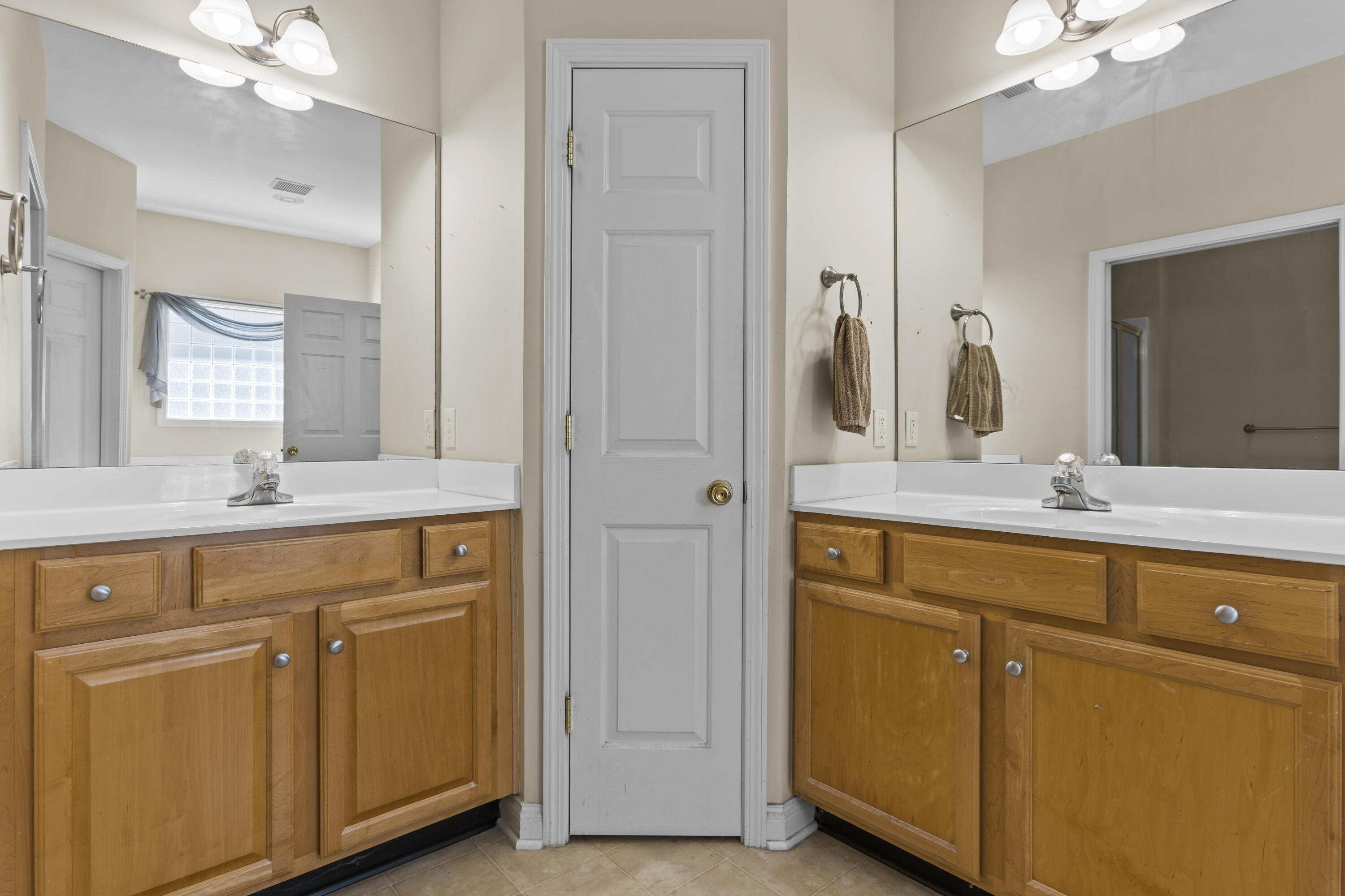 2228 Dunhill Lane Property Photo 24