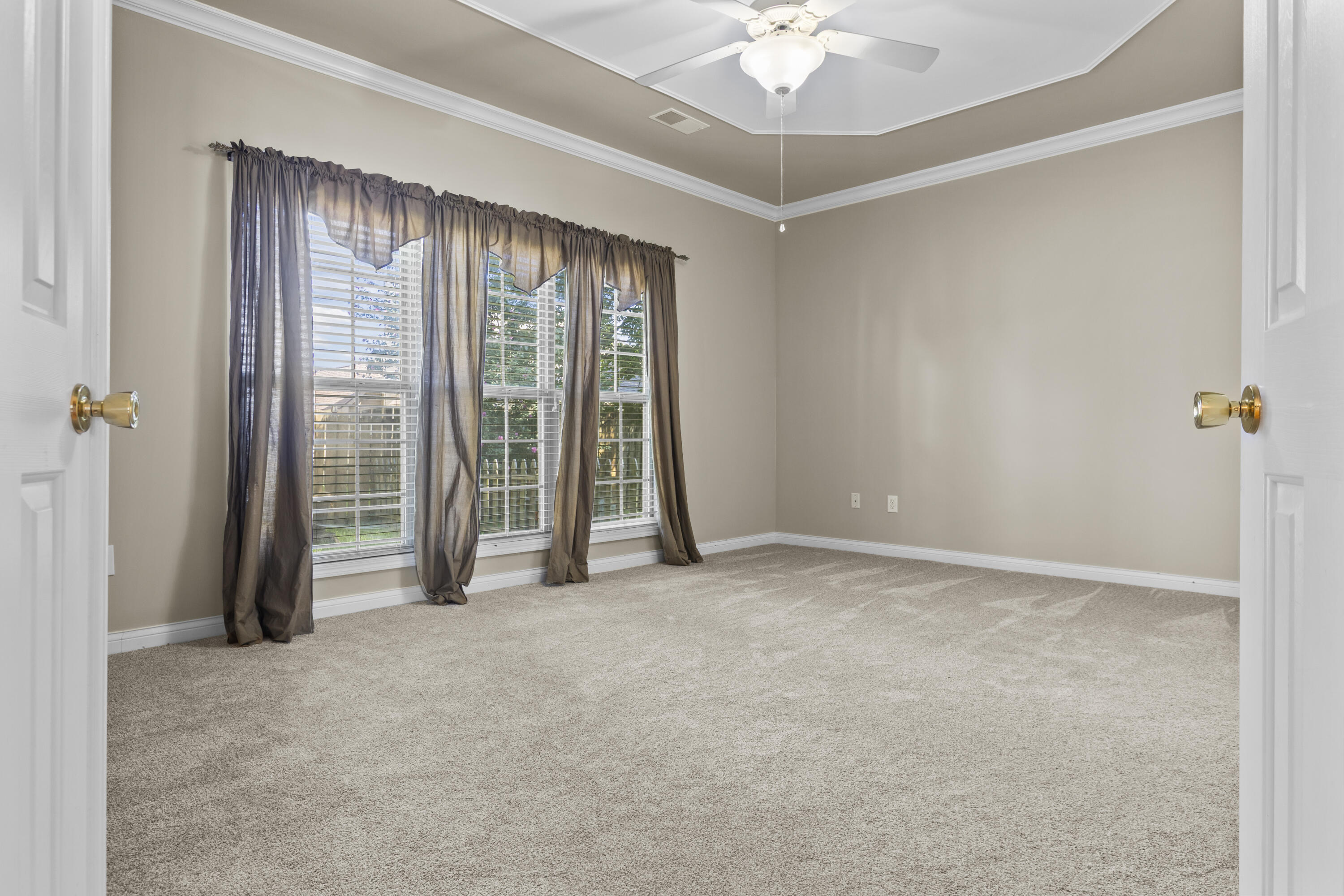 2228 Dunhill Lane Property Photo 25