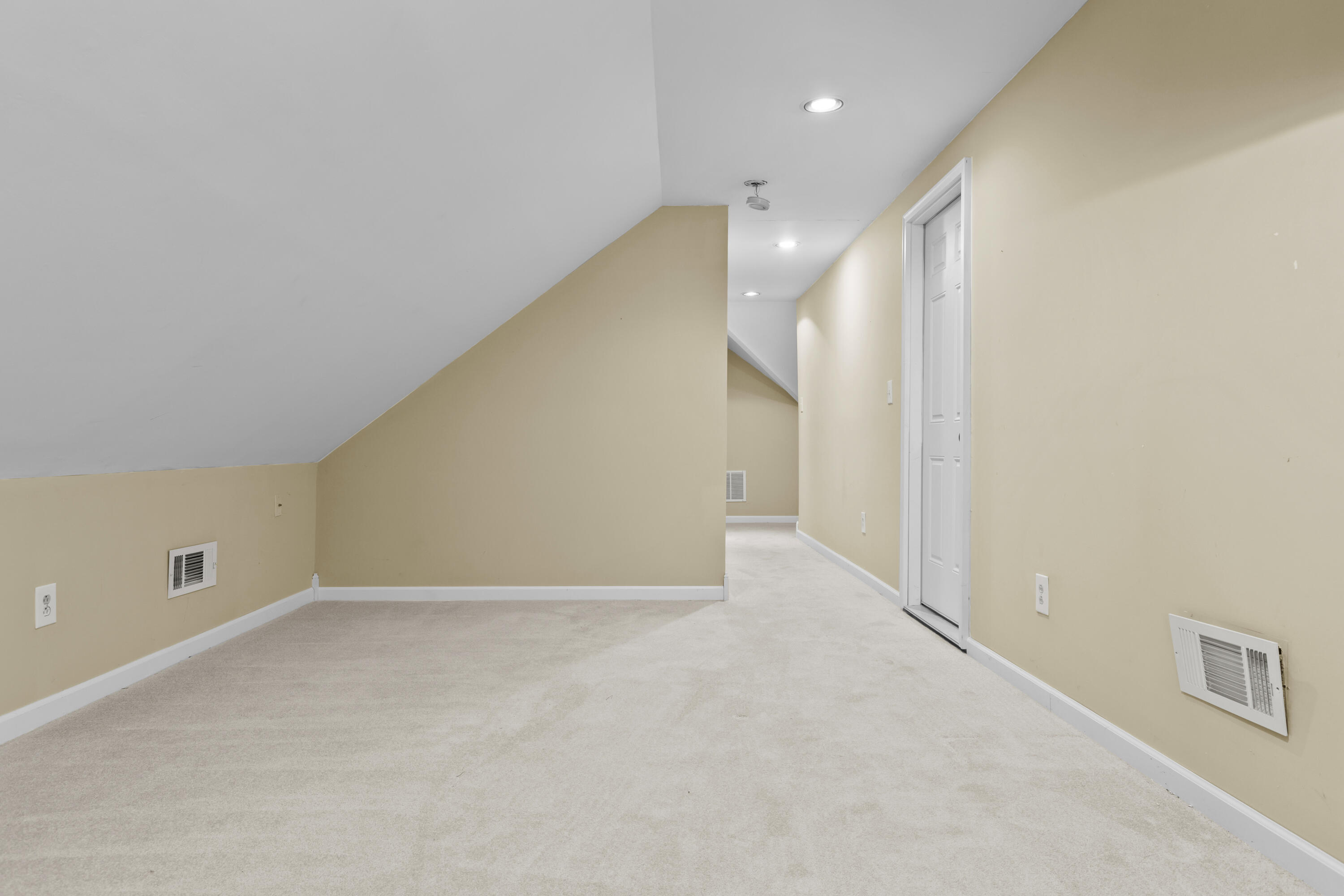 2228 Dunhill Lane Property Photo 27