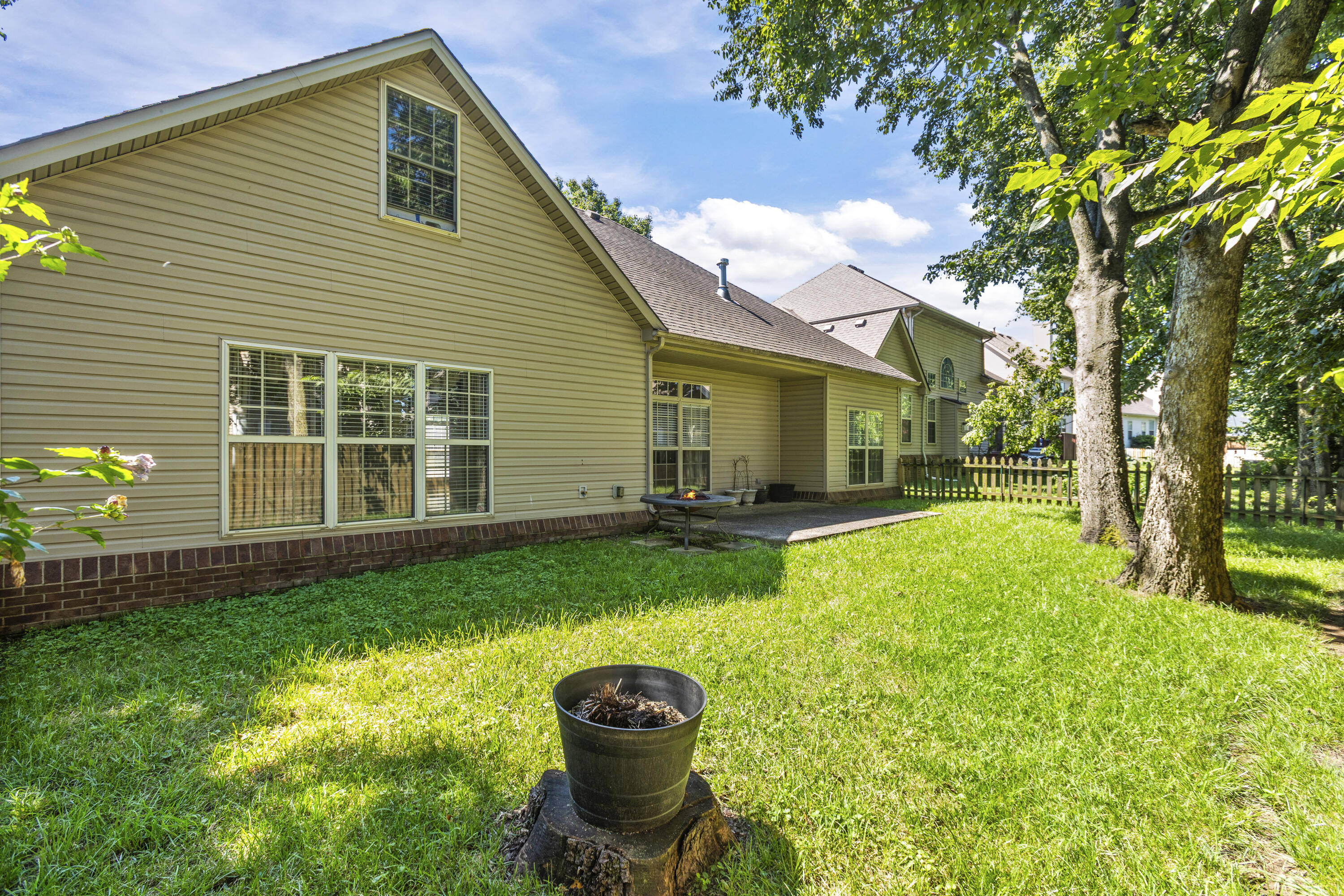 2228 Dunhill Lane Property Photo 29