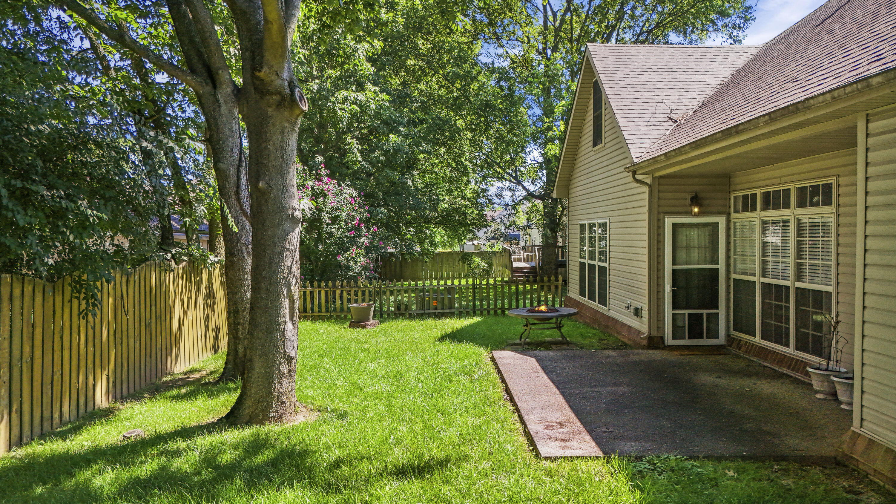 2228 Dunhill Lane Property Photo 31