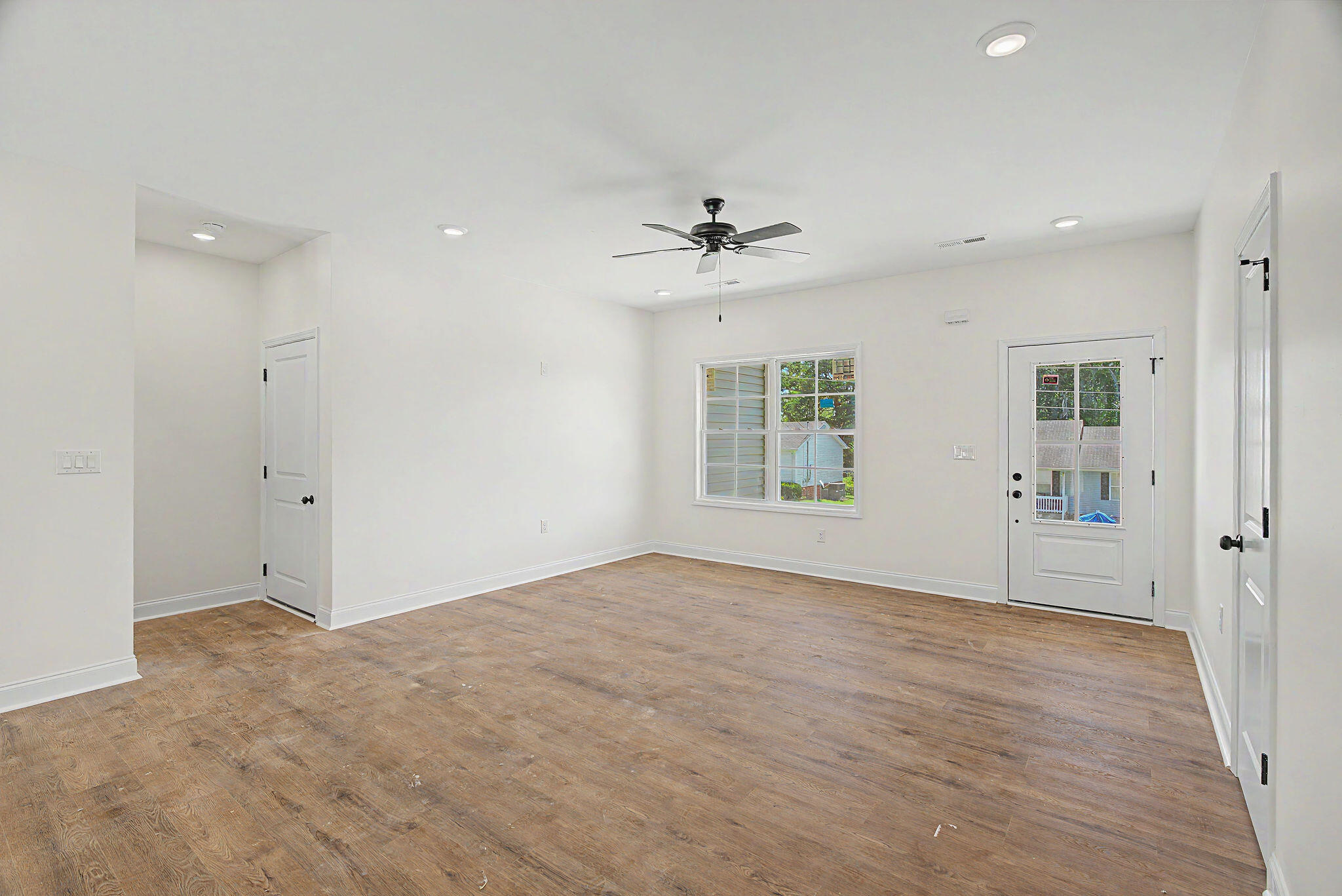 320 Pine Hill Drive Property Photo 12