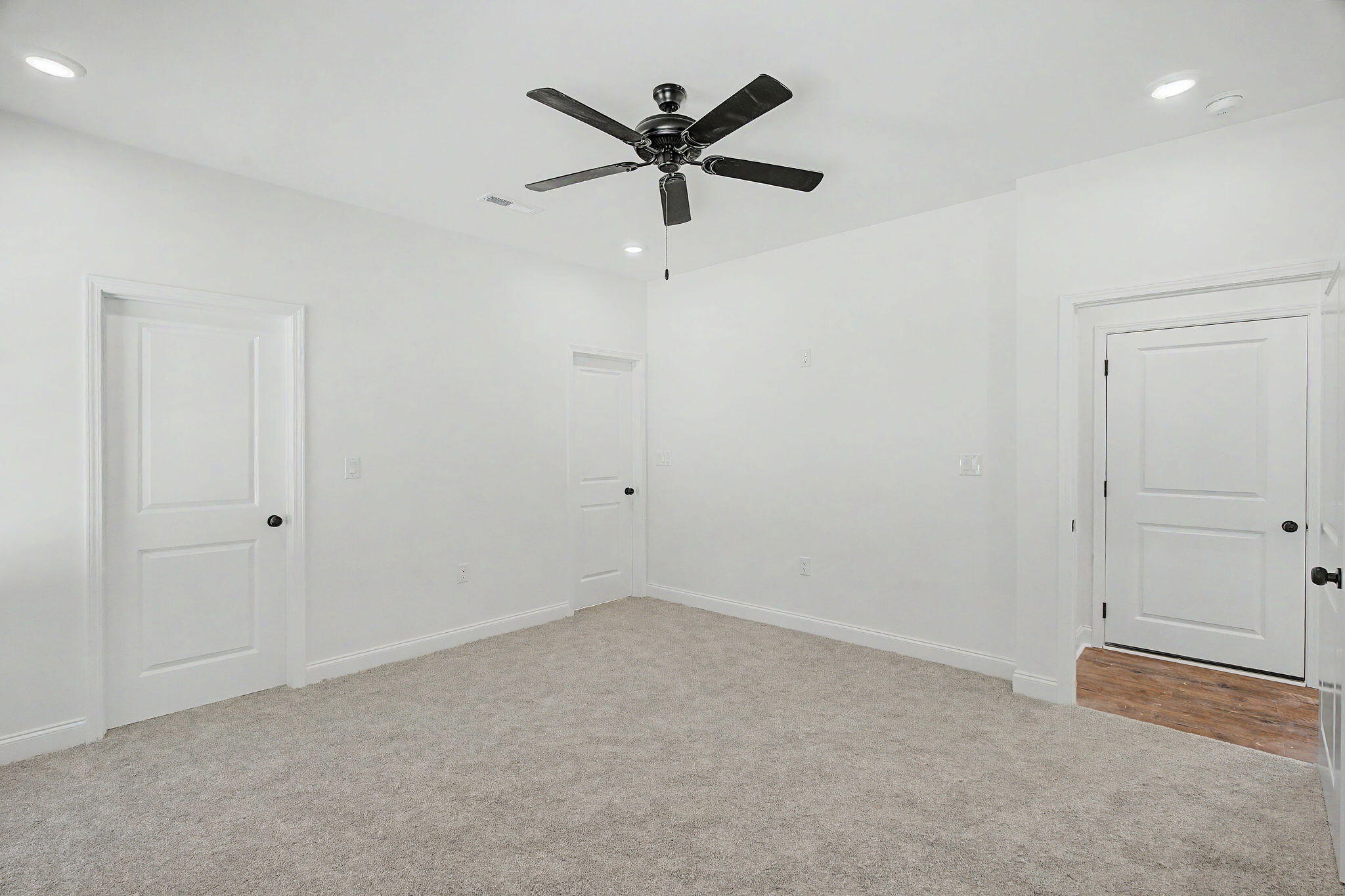 320 Pine Hill Drive Property Photo 24